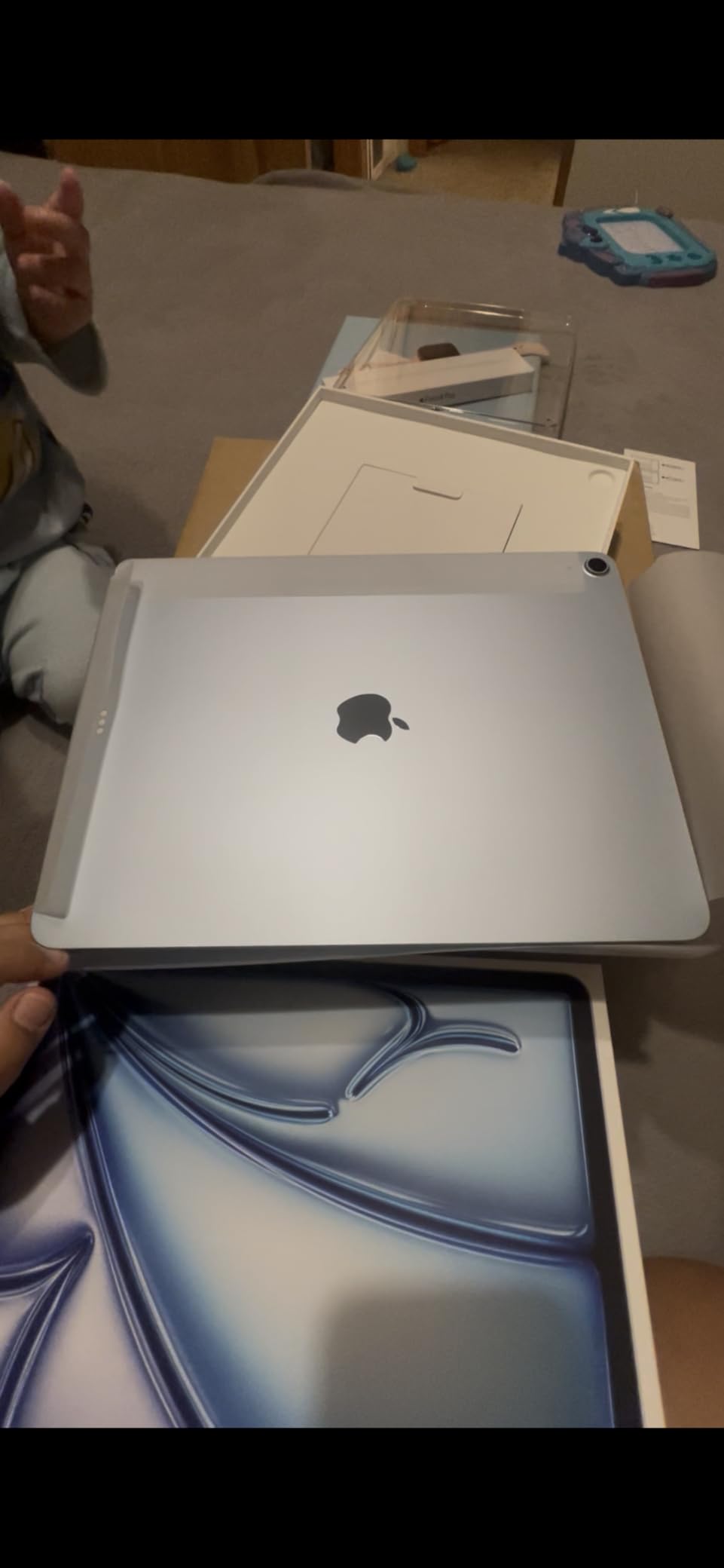 Apple iPad Air 13-inch (M4): Liquid Retina Display, 256GB, 12MP Front/Back Camera, Wi-Fi 7 with Apple N1, Touch ID, All-Day Battery Life - Space Gray customer photo 1