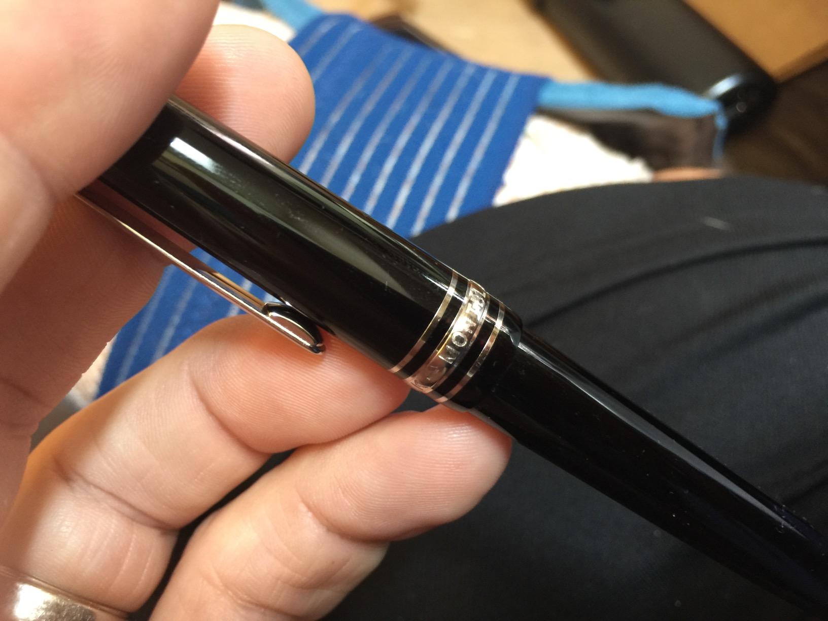 Montblanc Meisterstuck Platinum Line Classique Ballpoint Pen - Black customer photo 1