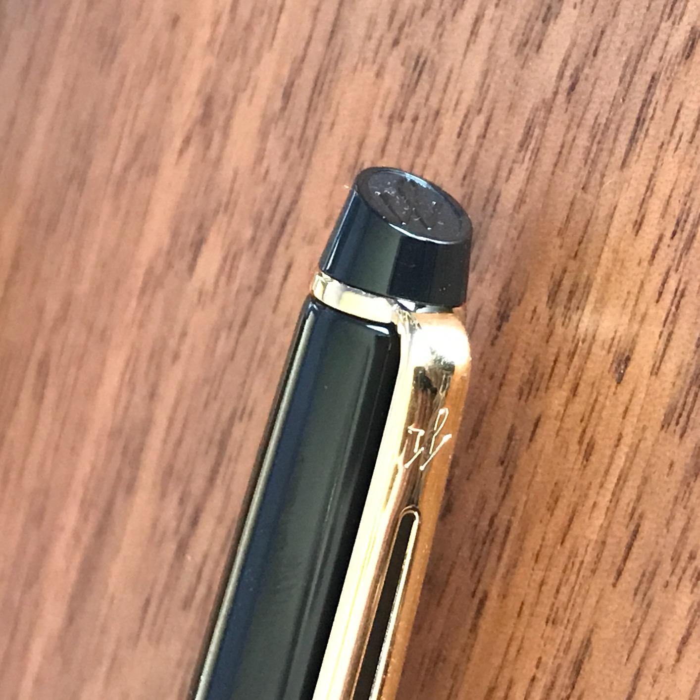 Waterman Expert Ballpoint Pen, Black with Golden Trim, Medium Tip, Blue Ink, Gift Box customer photo 2