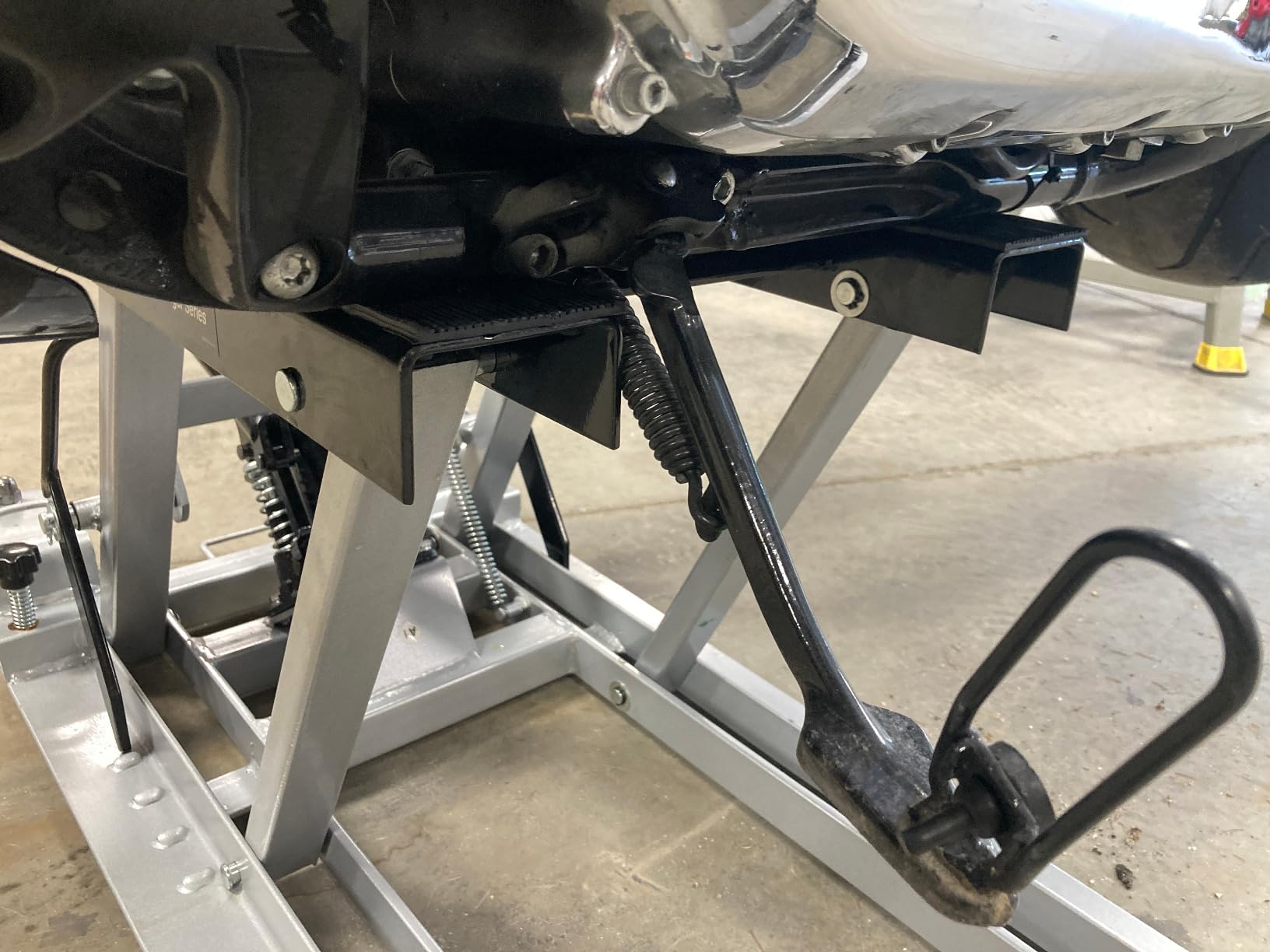 OTC 1545 Ultra Low Profile Motorcycle and ATV Lift - 1,500 lb. Capacity customer photo 2