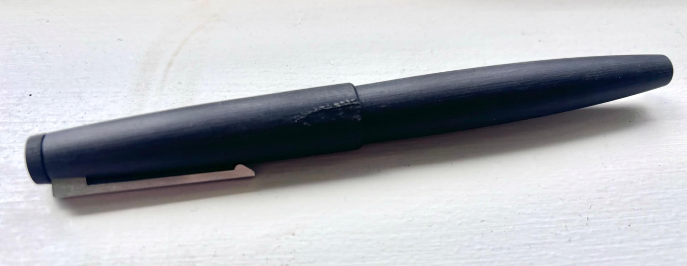 Lamy 2000 Black Fountain Pen - 14 ct. Gold Nib, Partially Platinum-Plated - Nib Size EF customer photo 2