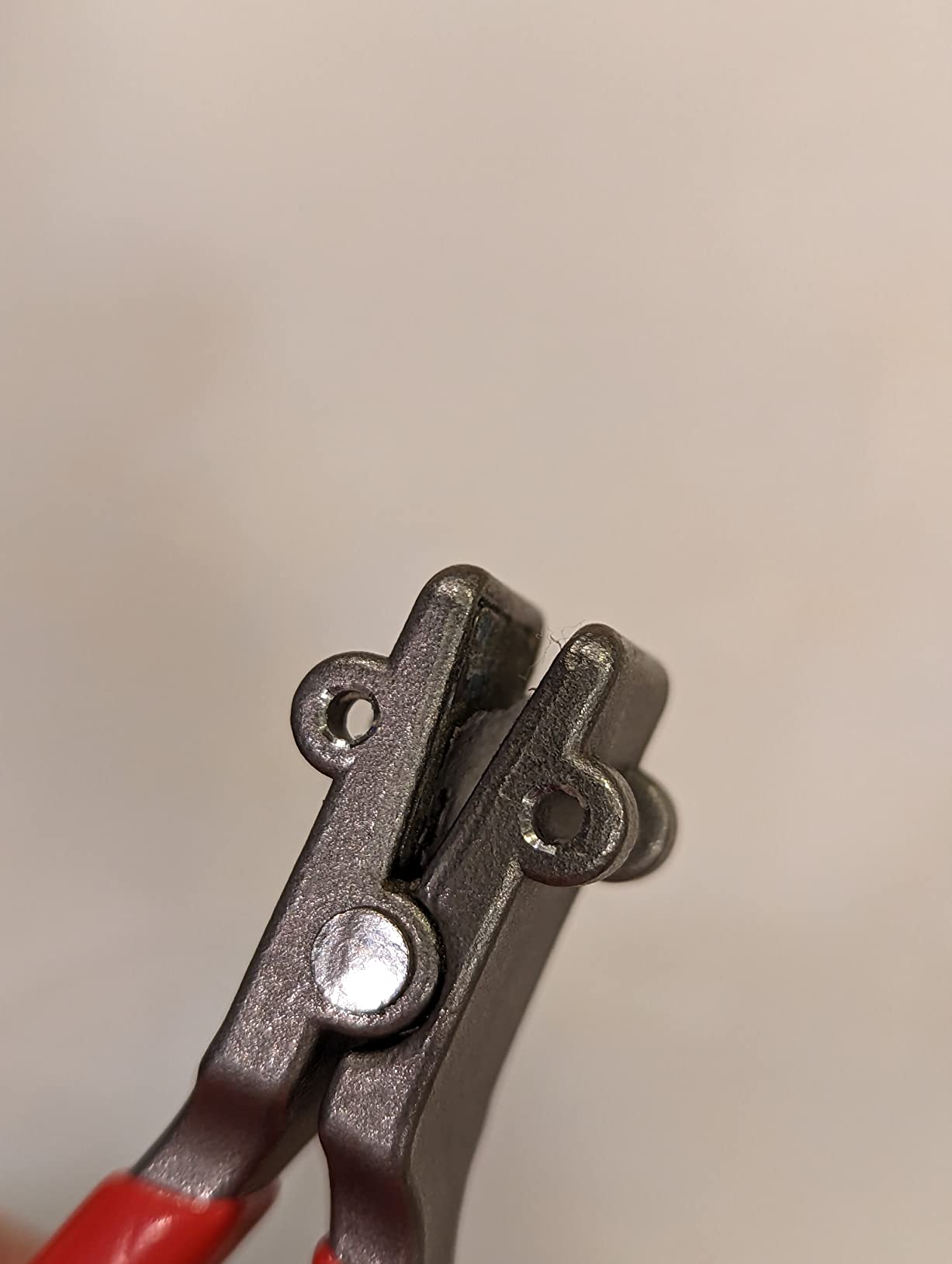 GAMMA Sports Starting Clamp for Stringing Machine Technicians & Tennis Stringers - Red/Silver Tennis Stringing Clamp with Heavy-Duty Spring, 95 lb Tension Hold - Compatible with All Strings customer photo 1