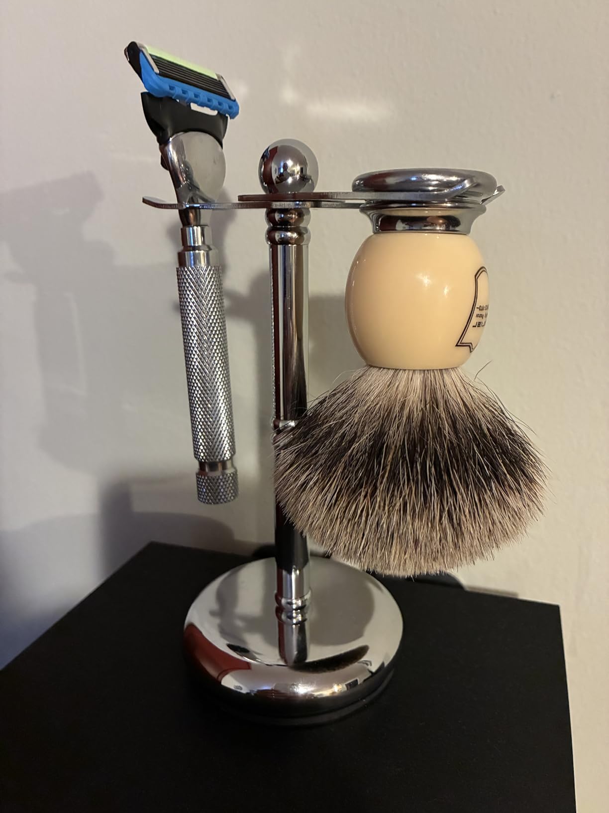Parker Pure Badger Shaving Brush with Stand - Black & Chrome Handle, 22mm Knot | Rich Lather for Soap & Cream | Handcrafted Wet Shaving Brush for Men | Premium Grooming Tool customer photo 2