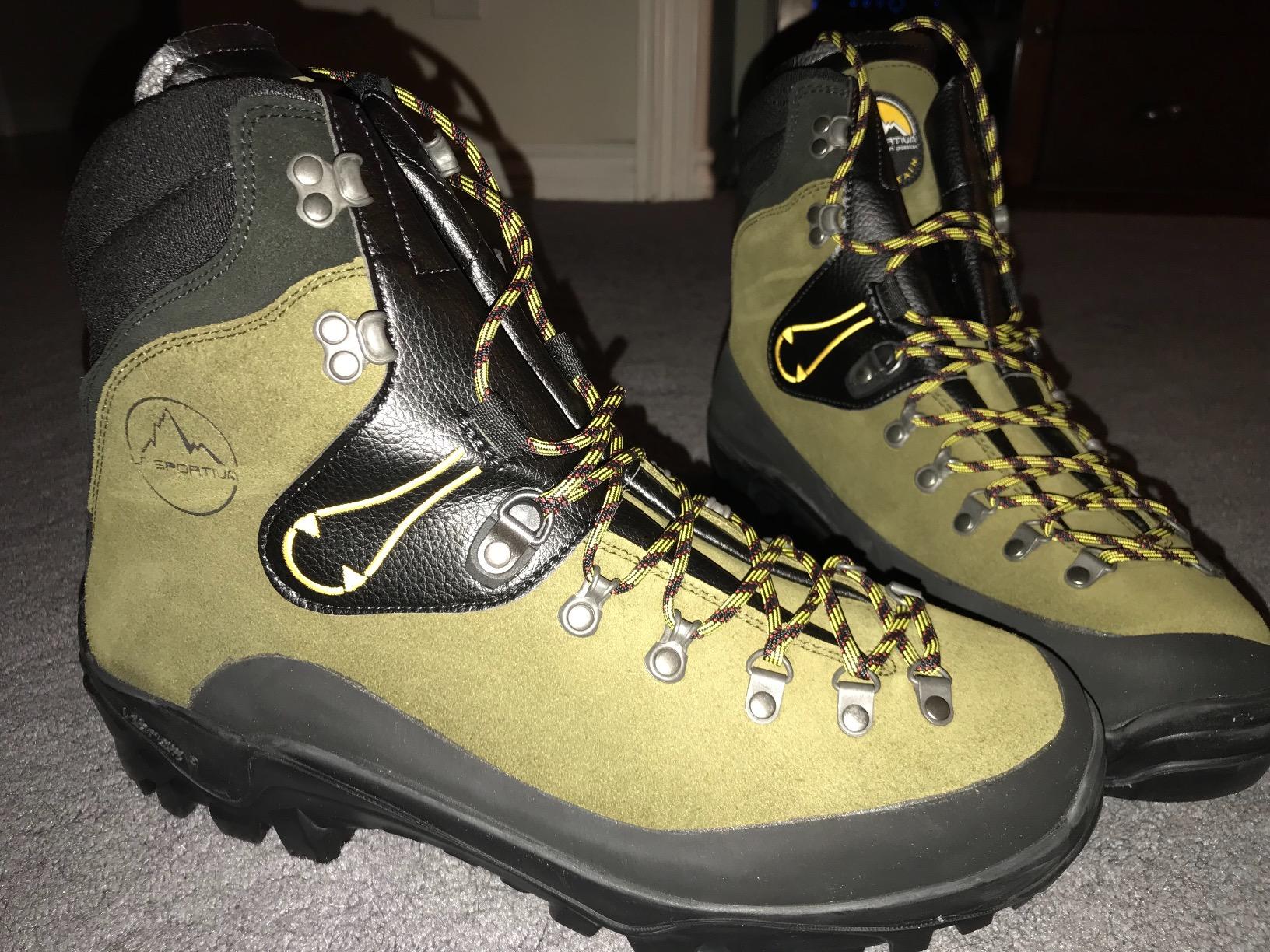 Men's Karakorum Leather Boots for Hiking, Mountaineering, Backpacking & Outdoor Work customer photo 1
