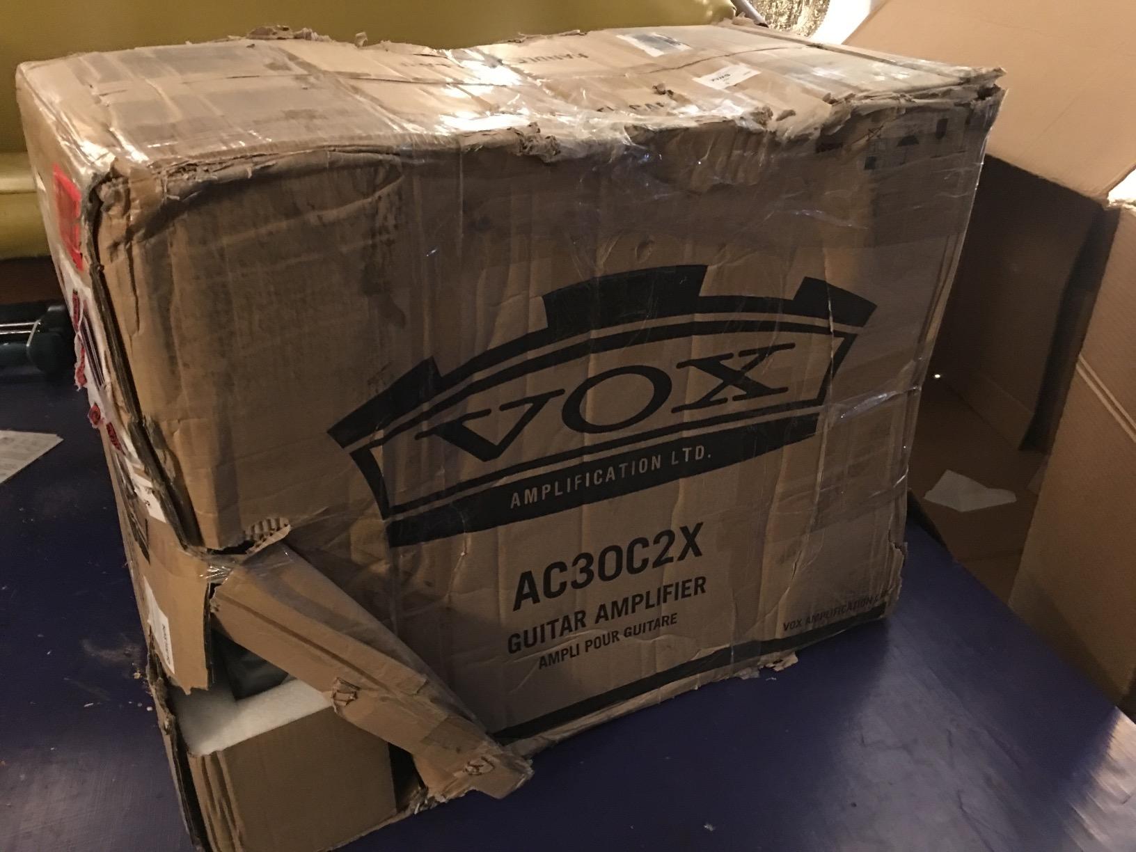 Vox AC30C2X 2x12 inch 30-watt Guitar Tube Combo Amplifier w/ 2 Channels, Reverb, Tremolo, and Alnico Blue Speakers customer photo 2