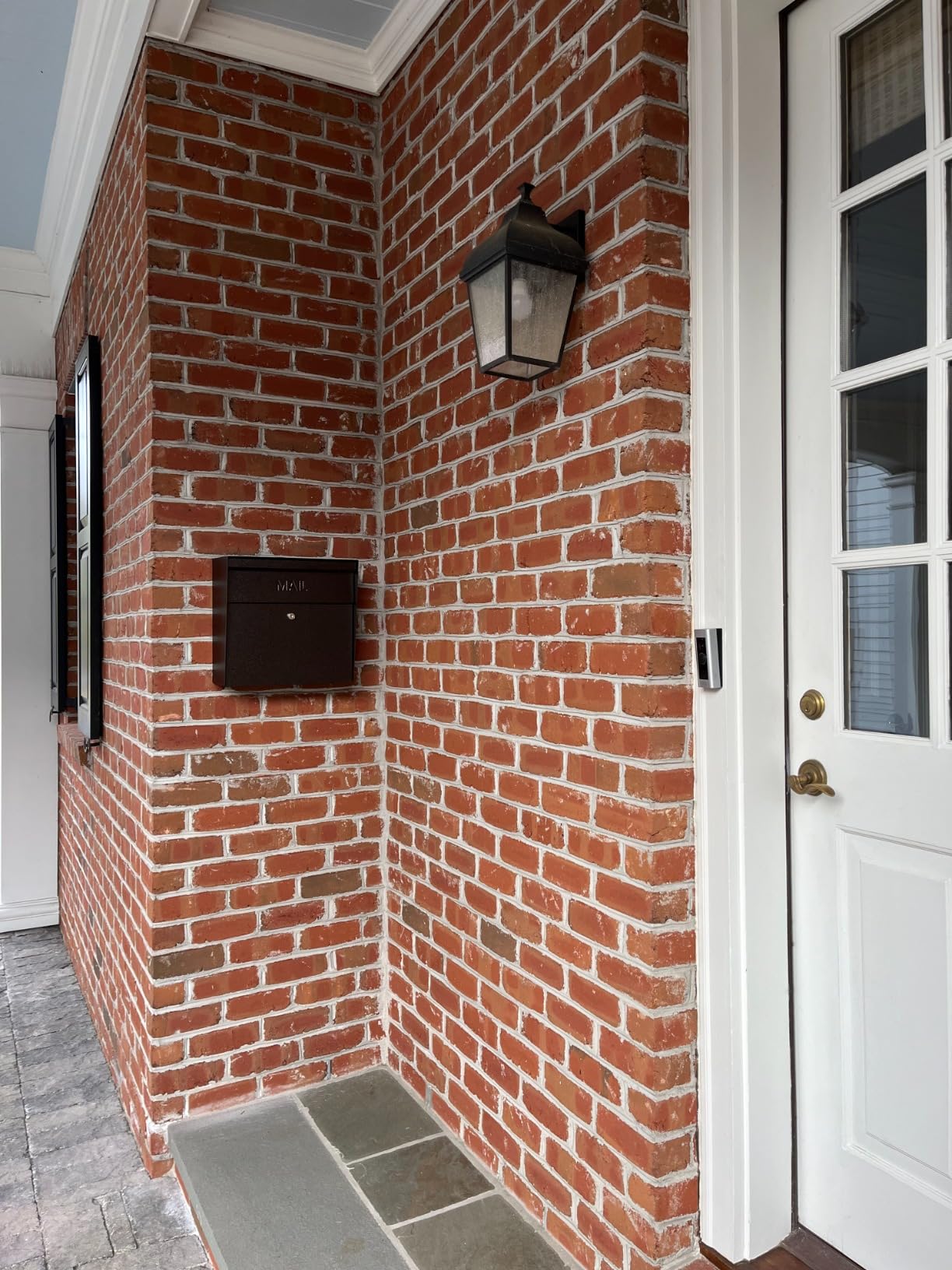 Mail Boss 7162 Metro, Black High Capacity Wall Mounted Locking Security Mailbox, Medium customer photo 1