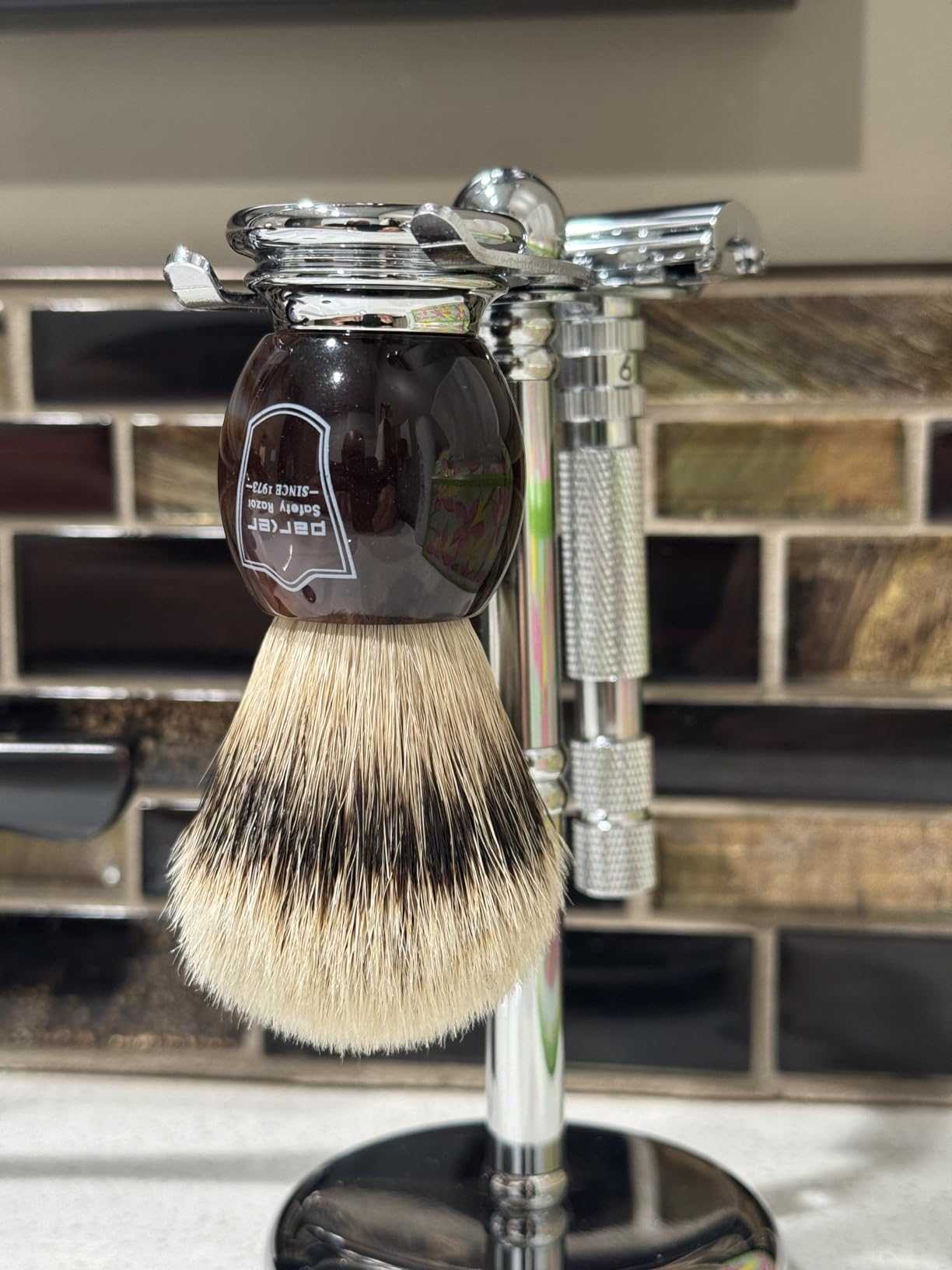 Parker 100% Silvertip Badger Shaving Brush - Olivewood Handle, Long‑Loft 22mm Knot with Resin Stand - Super Soft Bristles for a Rich Lather for all Skin Types customer photo 2