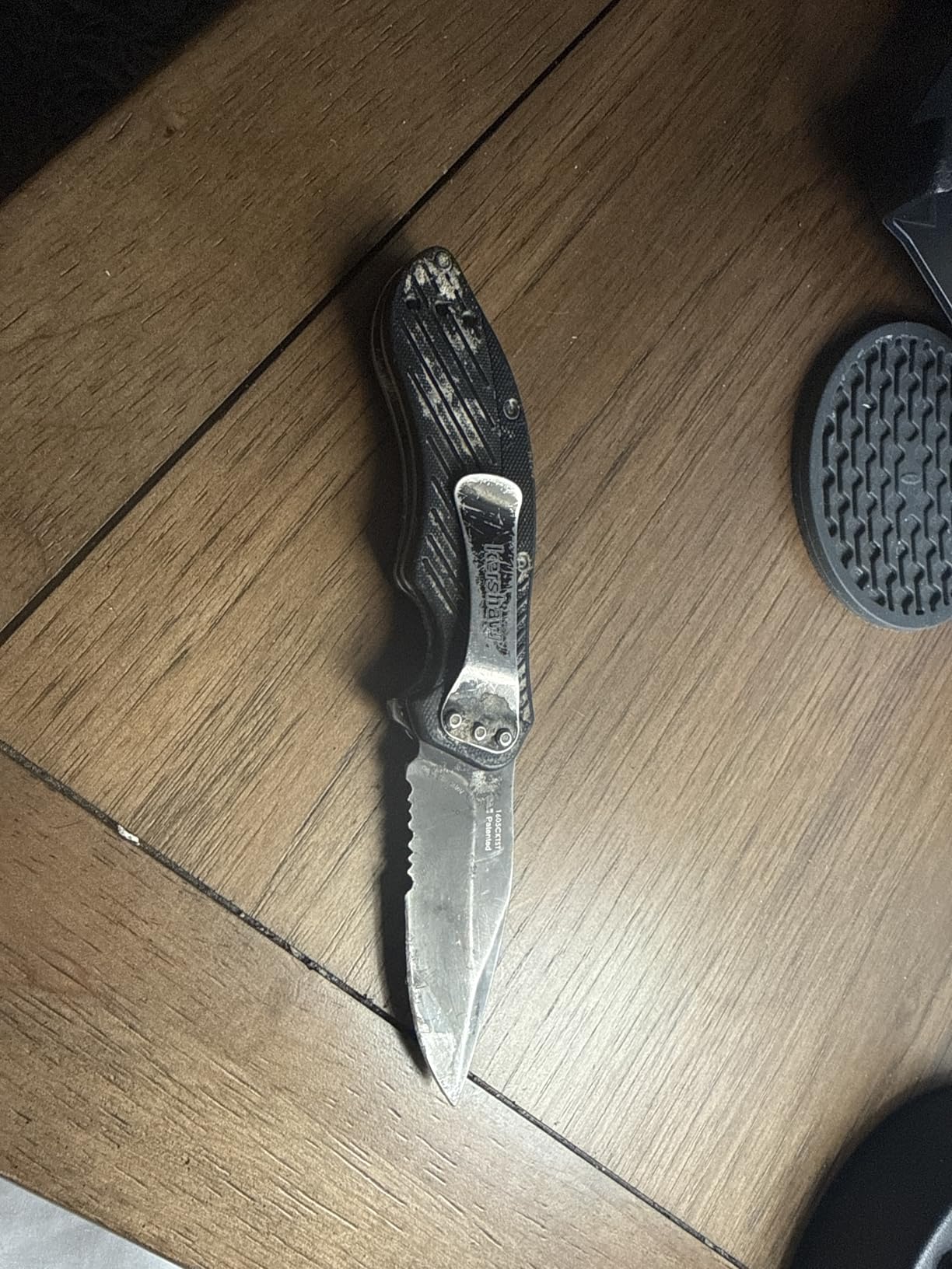 Kershaw Clash Black Serrated Pocketknife, 3 Inch 8Cr13MoV Steel Drop Point Blade, Assisted One-Handed Flipper Opening customer photo 1