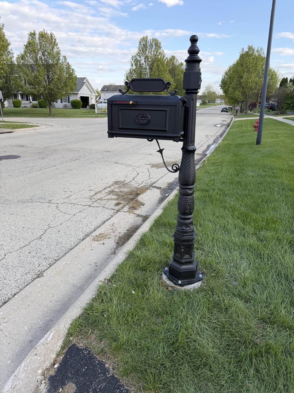 Decorative Residential Curbside Cast Aluminum Mailbox Black Authentic * Original * Exclusive customer photo 1