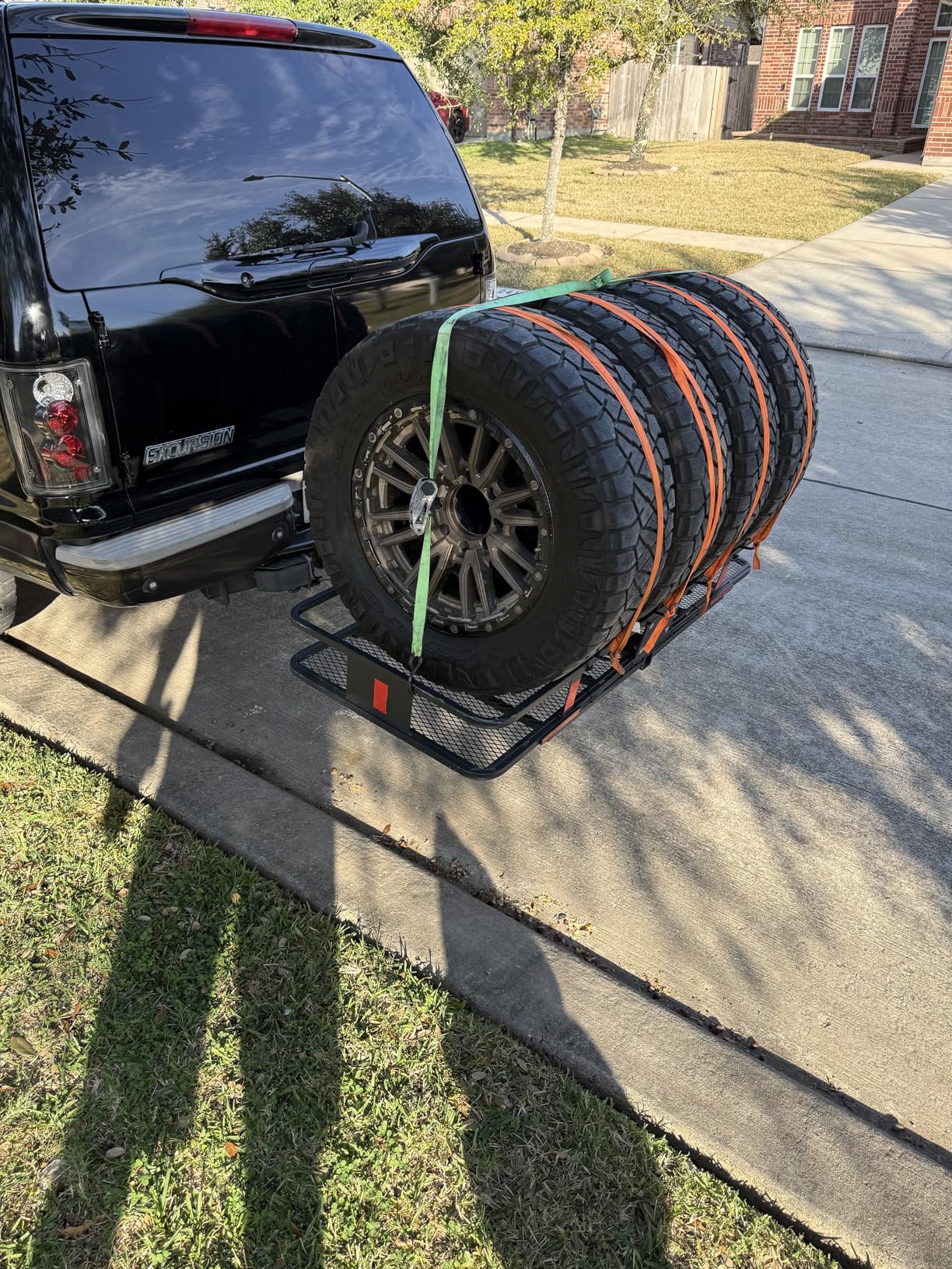 CURT 18153 Cargo Basket Hitch Trailer Hitch Cargo Carrier, 500 lbs. Capacity, 60-Inch x 23-1/2-Inch x 5-1/2-Inch, Fits 2-Inch Receiver customer photo 1
