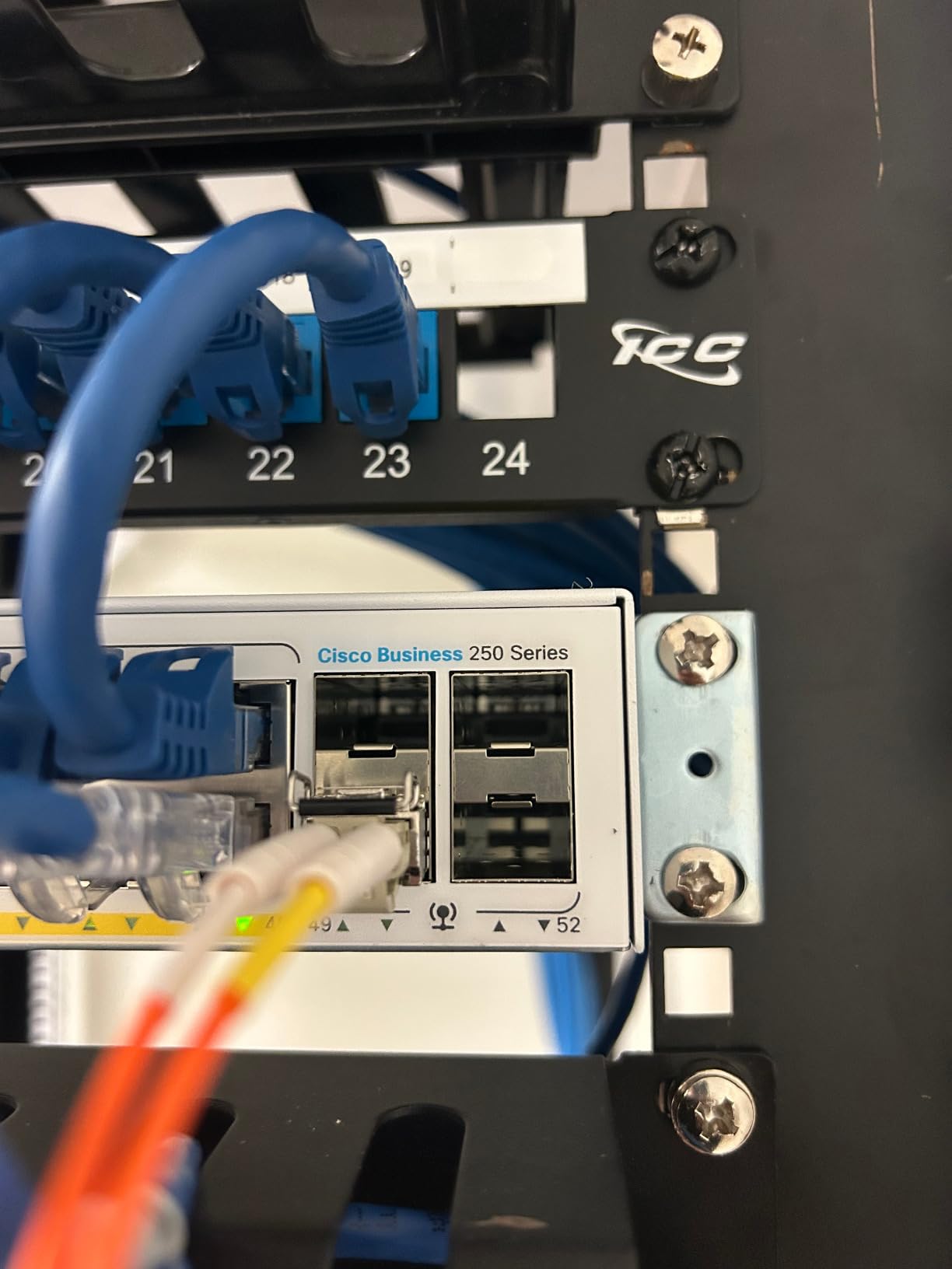 10Gtek 1.25G SFP 1000Base-SX Multimode LC Fiber Transceiver Module, 850nm MMF, 550m, for Cisco GLC-SX-MMD/GLC-SX-MM/SFP-GE-S, Meraki, Fortinet, Ubiquiti UniFi, Mikrotik, Fortinet, TP-Link, Netgear customer photo 1