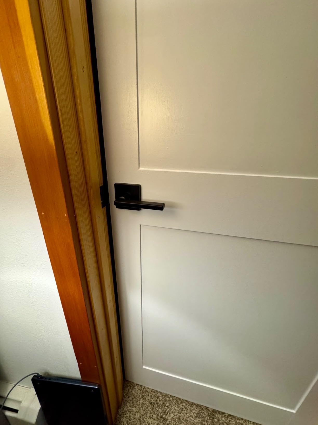 Schlage FE285 CEN 619 LAT CEN Century Front Entry Handleset with Latitude Lever, Lower Half Grip, Satin Nickel customer photo 2
