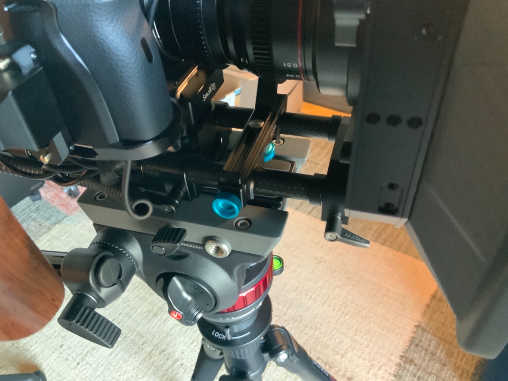 Fotga DP500III Follow Focus Puller w/A/B Stop, 15mm Quick Release Rod Clamp for Canon Nikon Sony Blackmagic customer photo 1