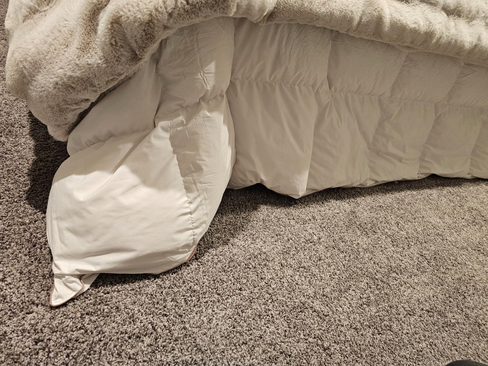 SNOWMAN Premium Down Comforter Queen Size, Luxurious All Season Duvet Insert with Cotton Blended Fabric, 3D Baffle Box Design Hotel Bedding Comforter, Khaki, 90