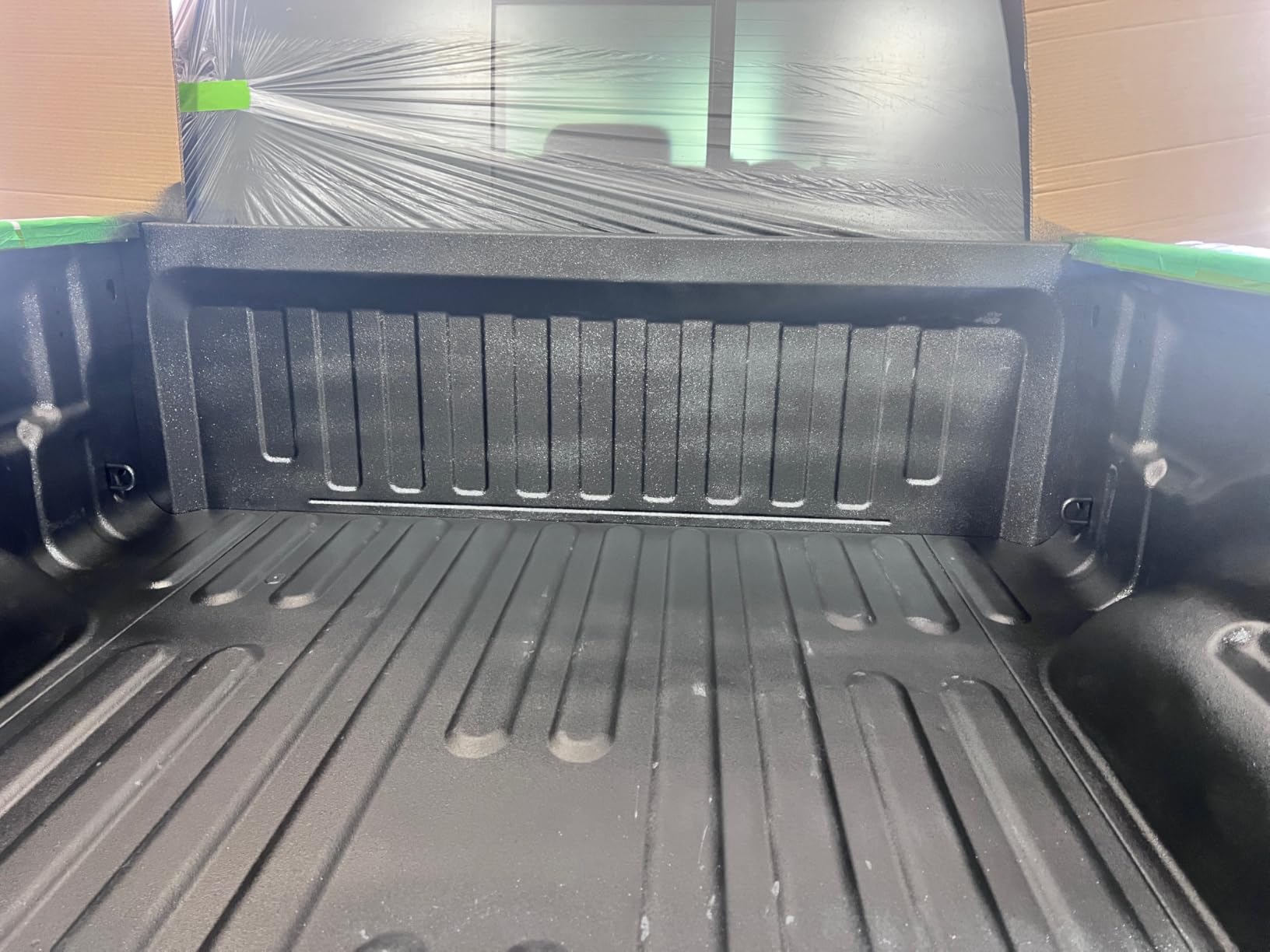 Raptor Liner Kit, Spray-On Truck Bed Liner Kit, Protective Paint For Tailgates and Trucks, Vehicle Undercoating, Black, 1 Gallon customer photo 2
