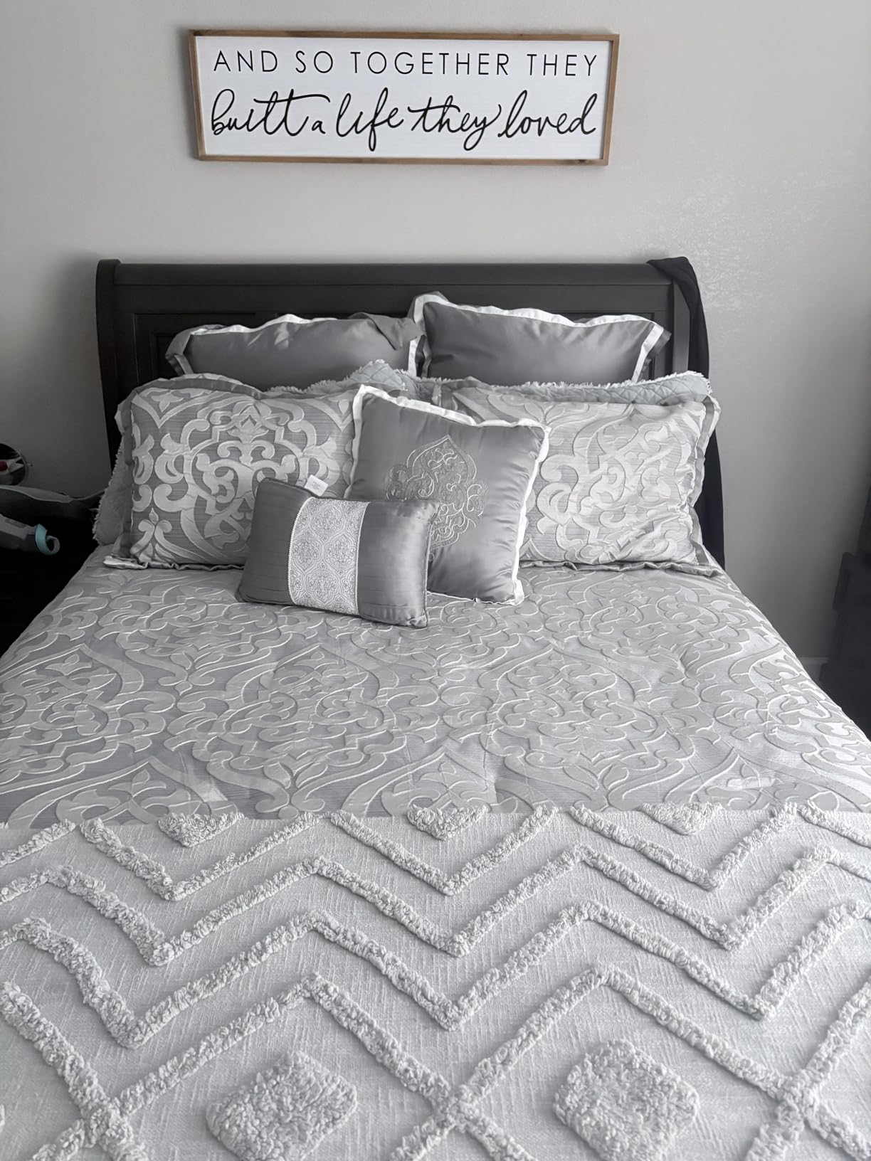 Madison Park Odette Cozy Comforter Set Jacquard Damask Medallion Design - Modern All Season, Down Alternative Bedding, Shams, Decorative Pillows, Queen(90 in x 90 in), Silver 8 Piece customer photo 1