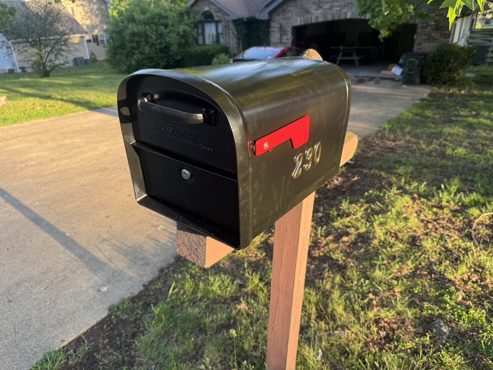 Architectural Mailboxes 6300P-10 Locking Parcel Mailbox, X-Large, Pewter customer photo 2