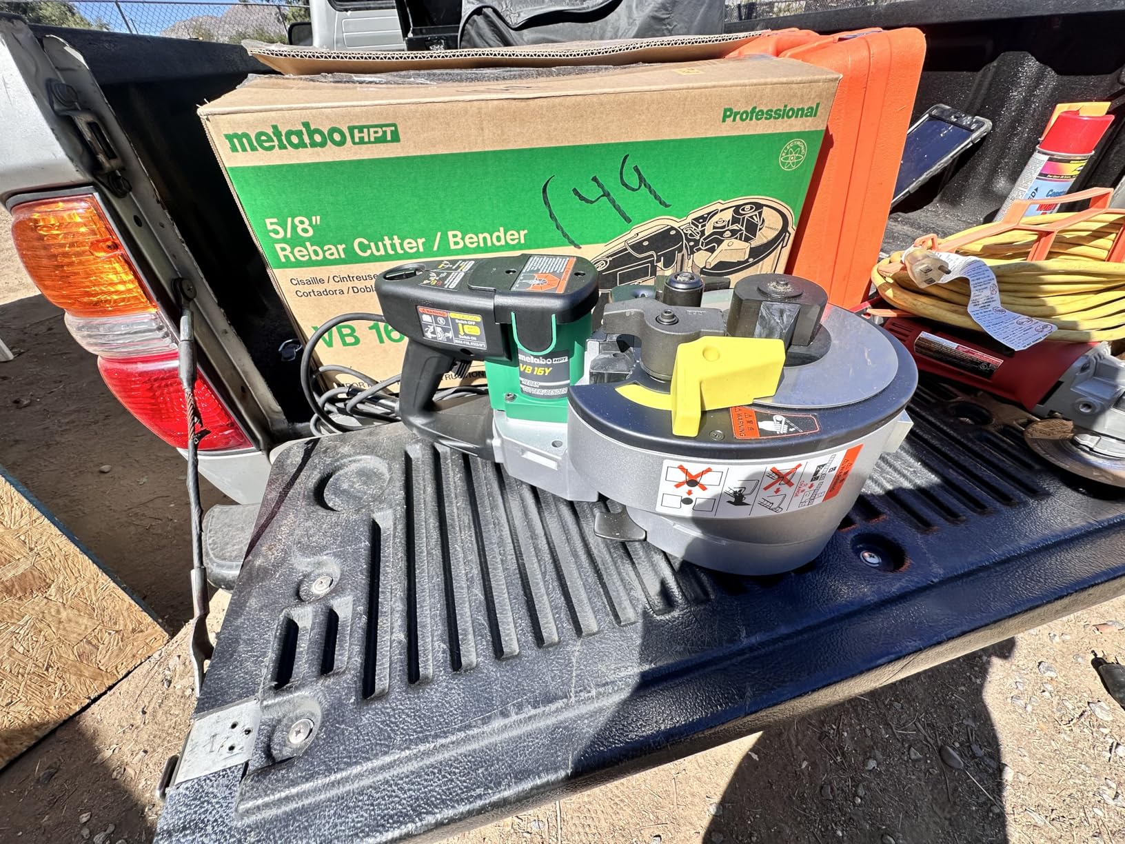 Metabo HPT Portable Rebar Bender and Cutter, 8-Amp Motor, Grade 60 rebar, Maximum 180° Angle, Variable Speed Trigger, Lightweight Design, Precision Bends and Cuts, VB16Y customer photo 1