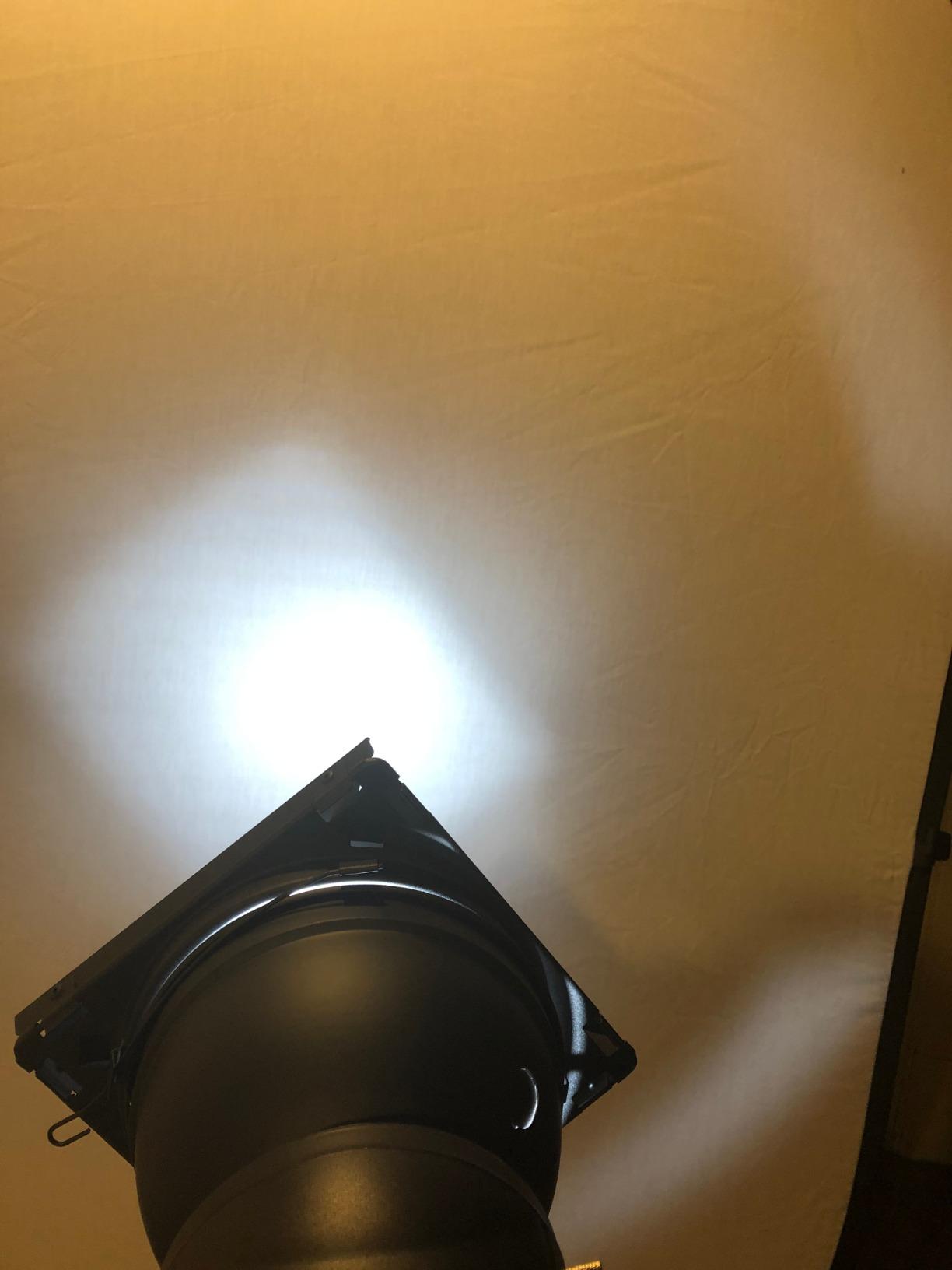 Godox SL-60W 60W CRI95+ Qa>90 5600±300K Bowens Mount Led Continuous Video Light, Brightness Adjustment, 433MHz Grouping System, for Video Recording, Wedding, Outdoor Shooting customer photo 2