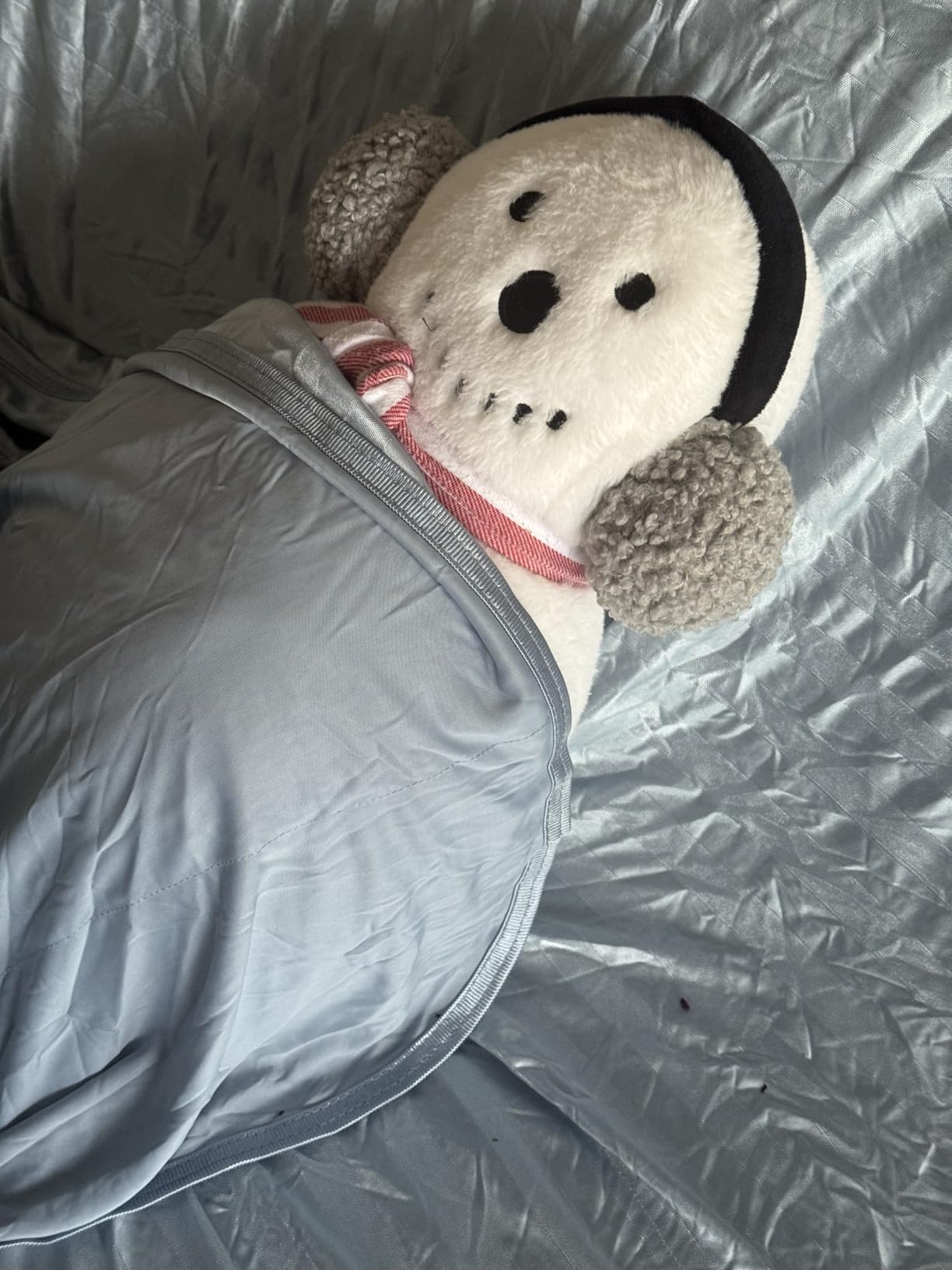 Elegear Revolutionary Cooling Blanket Twin, Absorbs Heat to Keep Body Cool for Night Sweats, Arc-Chill Cool 3.0 Fiber Q-Max>0.5 for Hot Sleepers, Lightweight Summer Cold Blankets for Sleeping, Grey customer photo 2