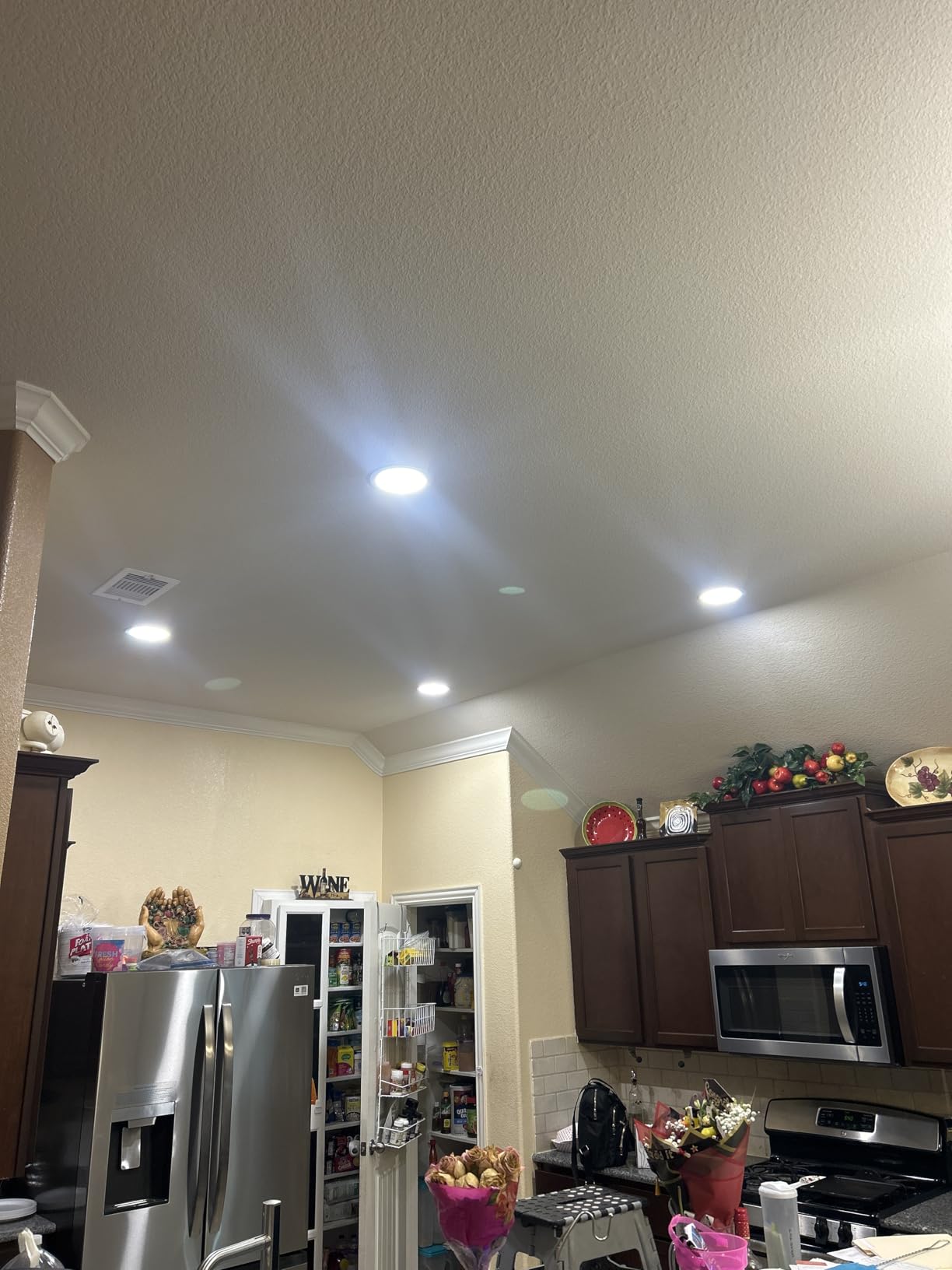 Ensenior 12 Pack 6 Inch LED Recessed Light, Dimmable, 5000K Daylight, 1200LM High Brightness, 12W 120V, Damp Rated, ERL-12X-ETL, Ultra-Thin Canless Wafer Light - ETL & FCC & IC customer photo 1