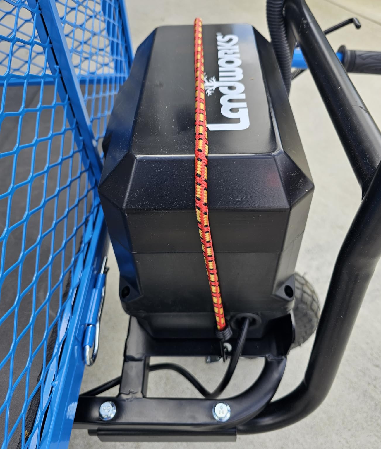 Landworks Utility Service Cart Wheelbarrow Power Wagon, Super Duty Electric 48V DC Li-Ion Battery Powered, 500 lbs Load & 1000+ lbs Hauling Capacity customer photo 2