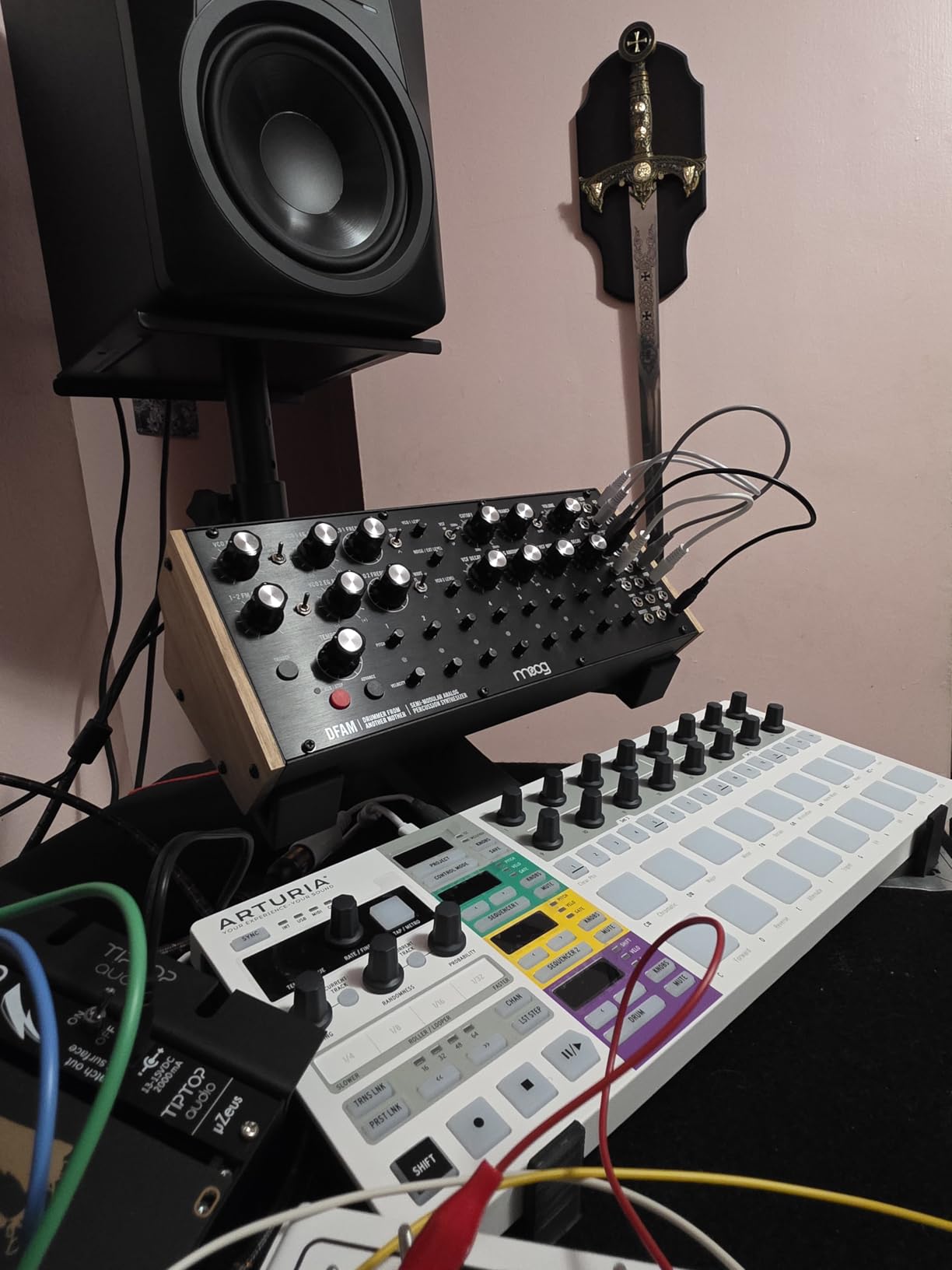Arturia KeyLab 88 MkII 88 Key Weighted USB MIDI Keyboard Controller - Aftertouch, Velocity Sensitive, Hammer-Action, Piano Feel, With 16 Drum Pads, 9 Faders, 9 Knobs and Analog Lab V Software Included customer photo 2