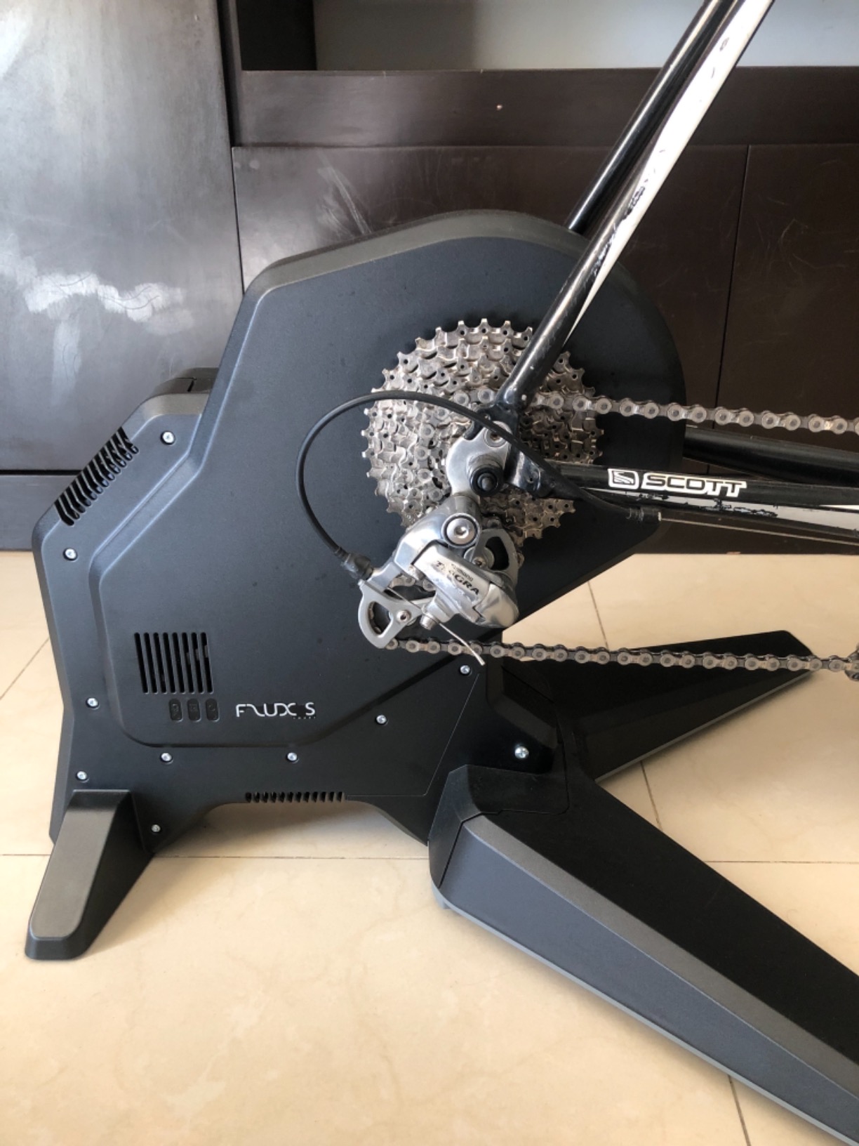 Tacx Flux S Smart Bike Trainer customer photo 1
