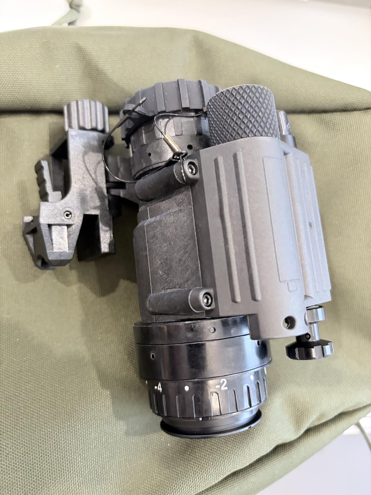 AGM Global Vision Night Vision Monocular PVS-14 3AL1 Gen 3+ Auto-Gated Level 1 NVG Military Grade monocular for Hunting customer photo 3
