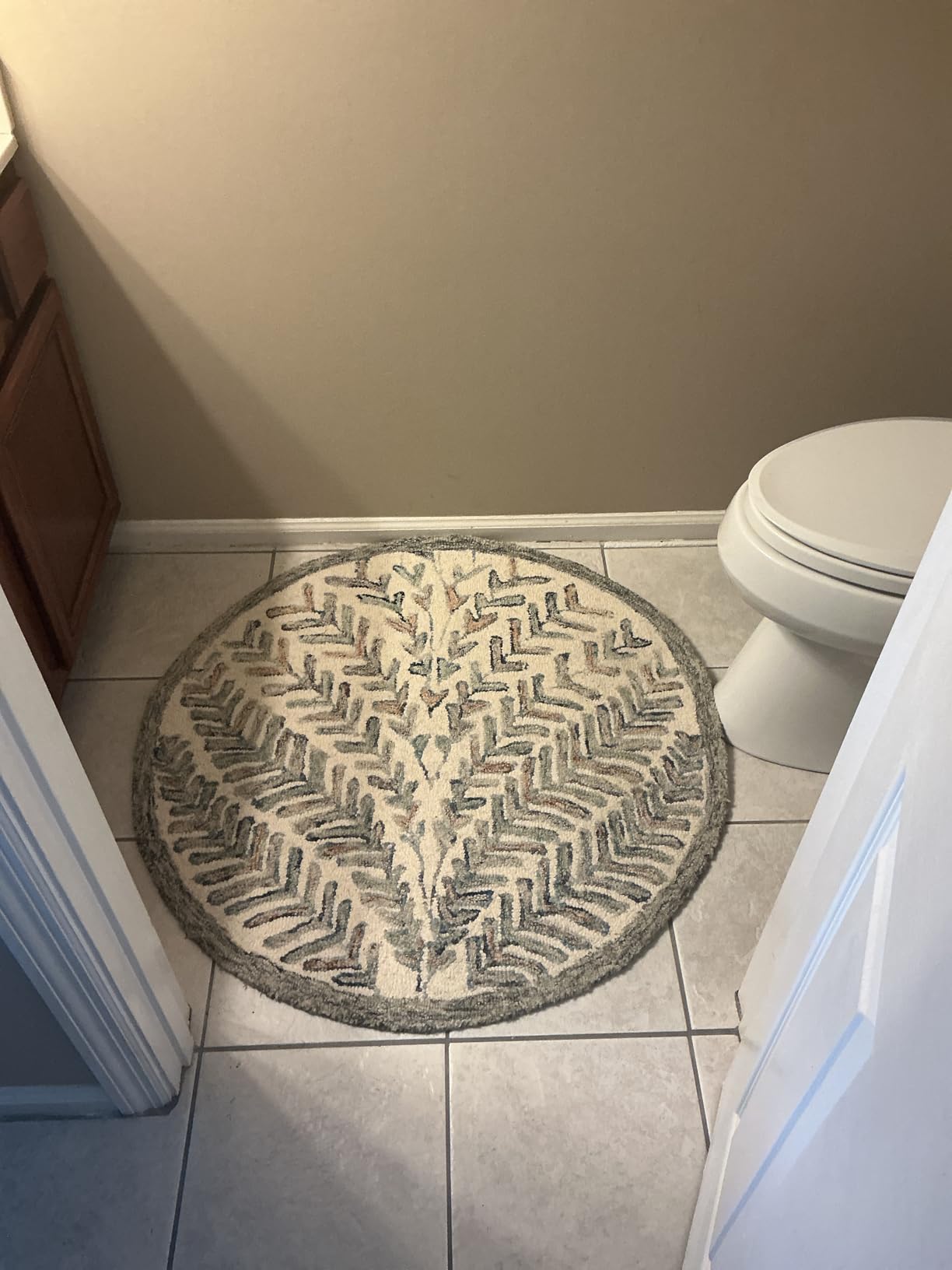 SAFAVIEH Area Rug 8x10 - Capri Collection - Large - Ivory & Blue, Handmade Wool, Ideal for Living Room, Bedroom, Office, Dining Space (CPR208A) customer photo 1