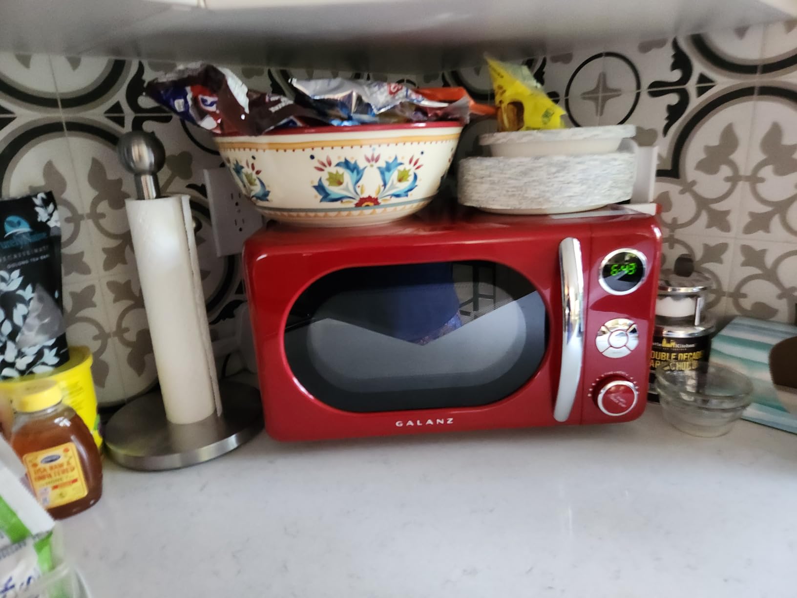 Galanz GLCMKA07BER-07 Retro Microwave Oven, LED Lighting, Pull Handle Design, Child Lock, Bebop Blue, 0.7 cu ft customer photo 1