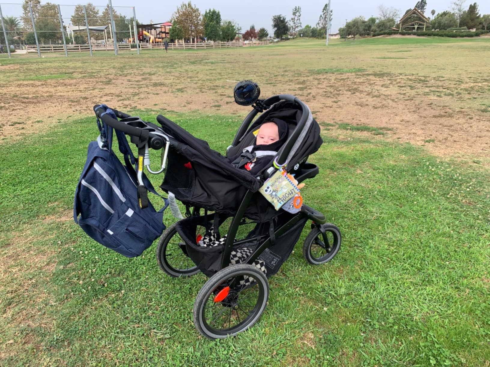 Graco FastAction Jogger LX Stroller, One-Hand Fold, Car Seat Compatible customer photo 2