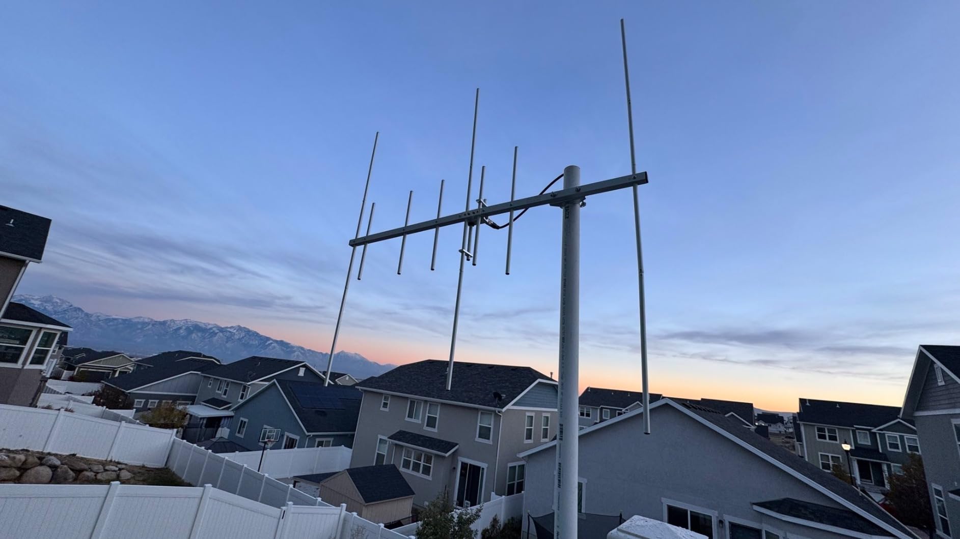 HYS High Gain Dual-Band VHF/UHF Yagi Antenna 9.5/11.5dBi 100W - 144MHz & 430MHz Outdoor Directional Antenna for Ham Radio, Repeater Systems, Mobile Digital Communications w/U-Bolt Mount (TC-YG08UV) customer photo 2