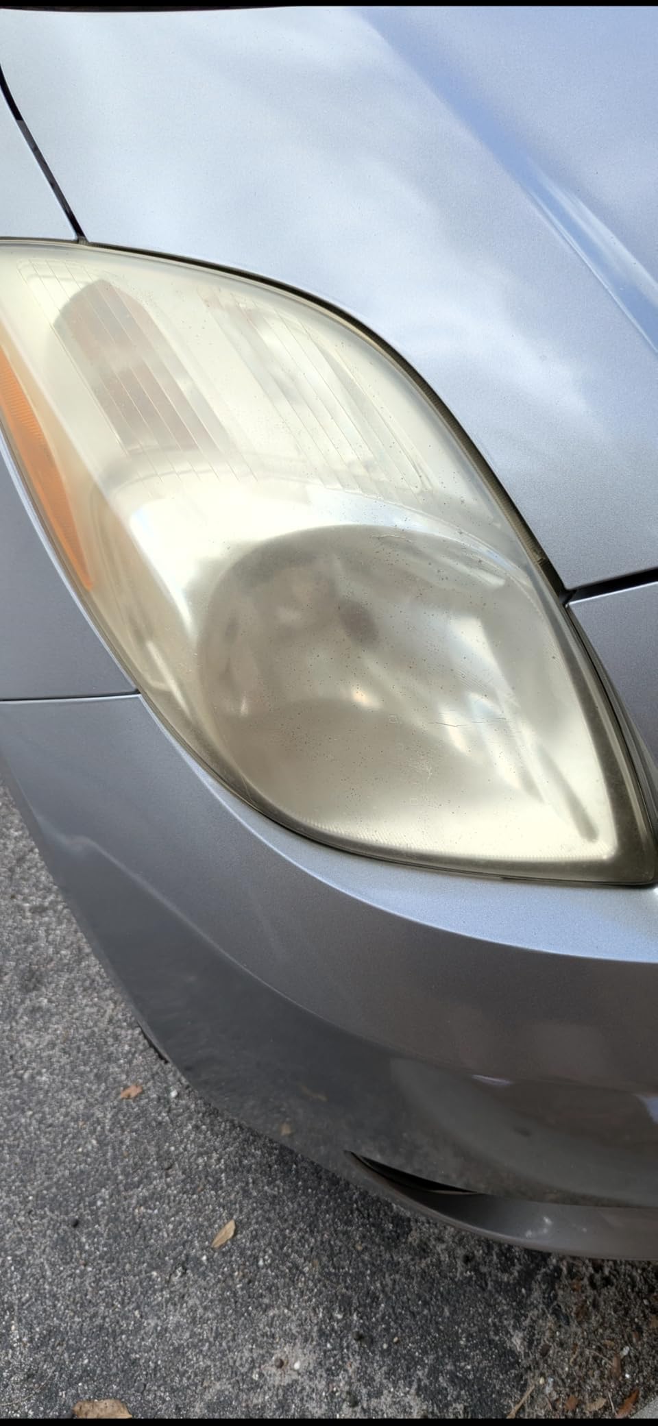 3M Auto Restore and Protect Headlight Restoration Kit, Use On Plastic Lenses, Headlights, Taillight, Fog Lights and More, Includes Sanding Discs, Headlight Clear Coat Wipes, Foam Pad and Glove (39194) customer photo 1