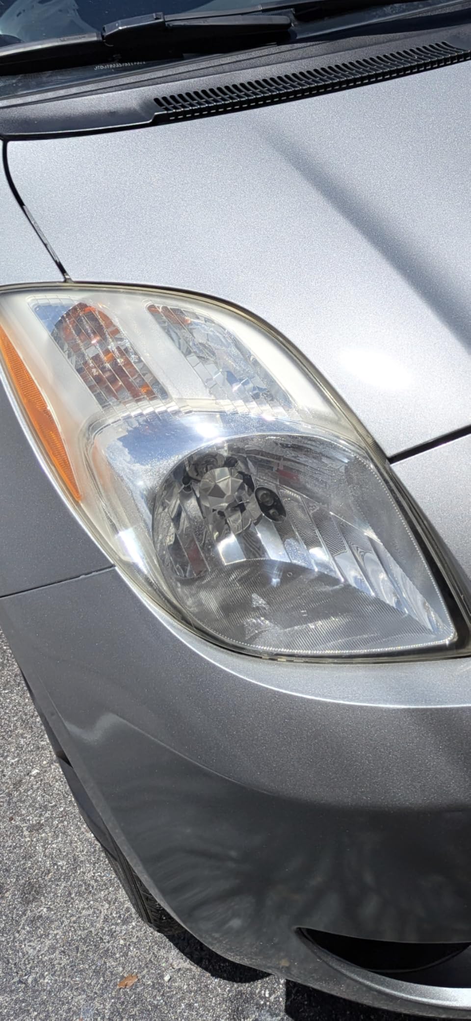 3M Auto Restore and Protect Headlight Restoration Kit, Use On Plastic Lenses, Headlights, Taillight, Fog Lights and More, Includes Sanding Discs, Headlight Clear Coat Wipes, Foam Pad and Glove (39194) customer photo 2