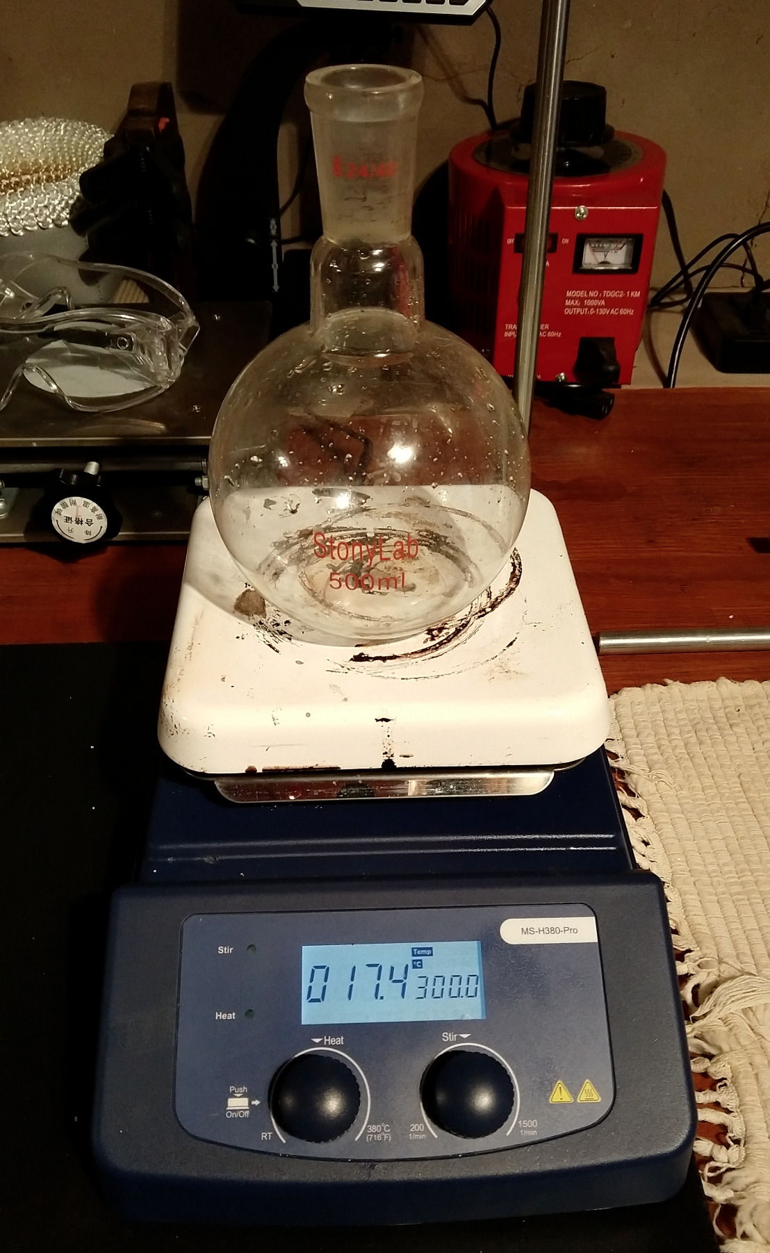ONiLAB 380°C LCD Digital Hotplate Magnetic Stirrer with Ceramic Coated Aluminum Work Plate, 200-1500rpm, 5L, Temp Probe Sensor & Support Stand & Stirring Bar Included customer photo 1