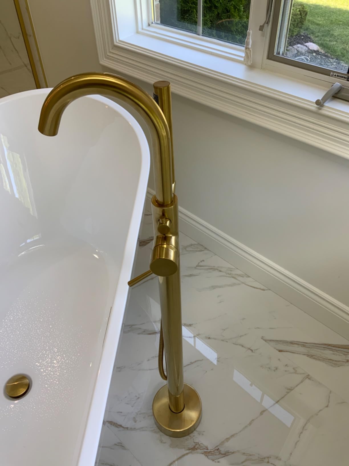 WOODBRIDGE Contemporary Single Handle Floor Mount Freestanding Tub Filler Faucet with Hand shower in Chrome Finish, F0002CHRD customer photo 1