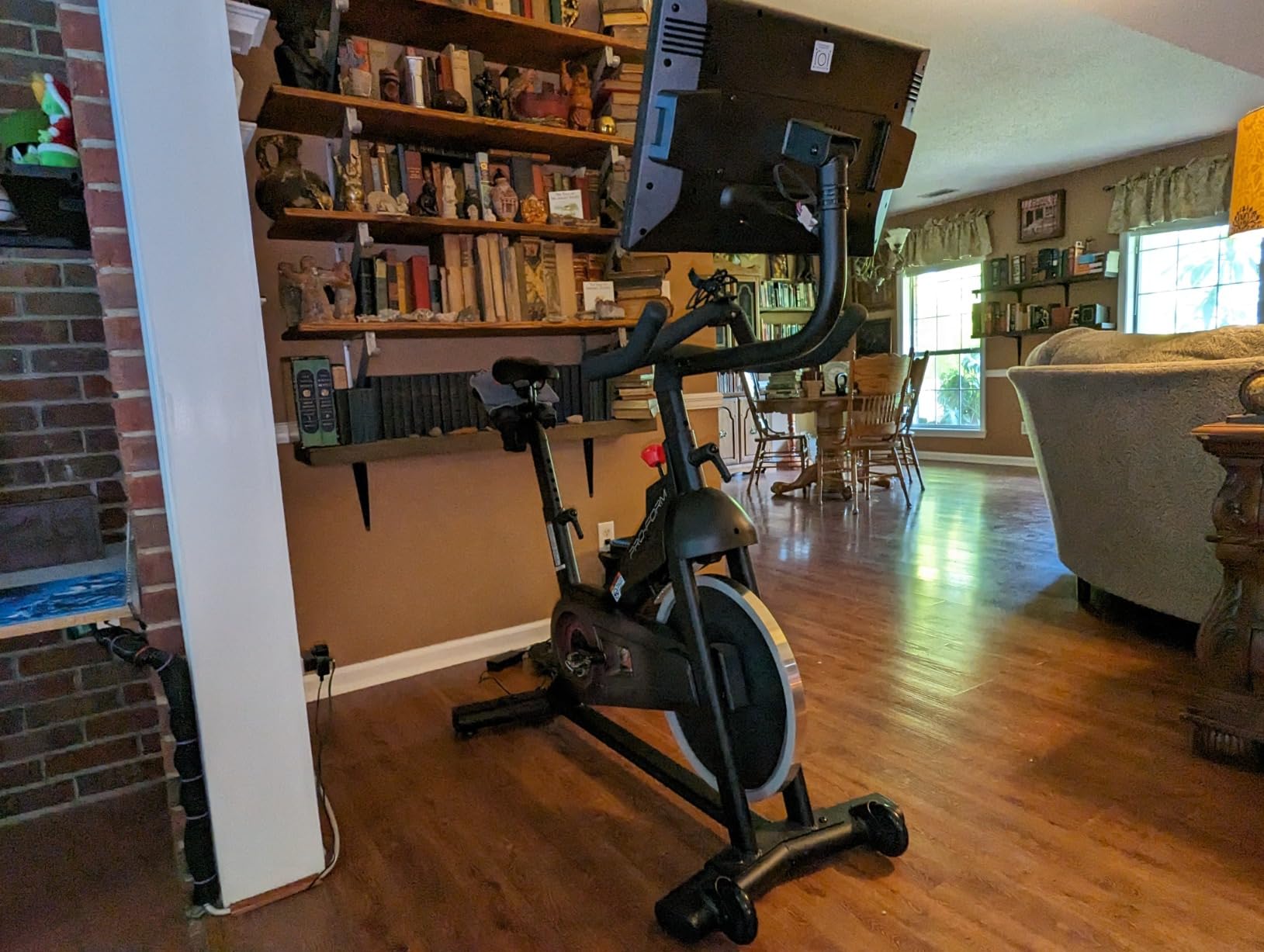 ProForm Vue Smart Reflective Trainer with 22
