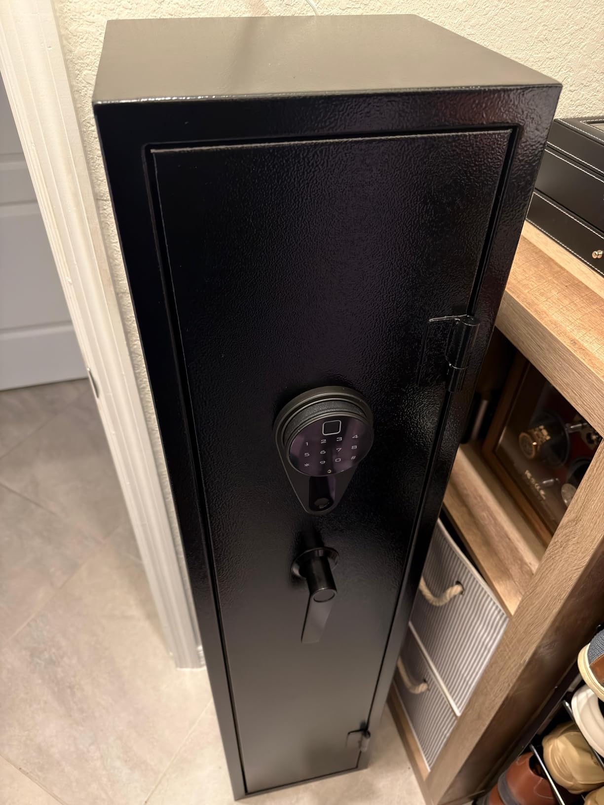 Kaer Gun Safe, Rifle Safe, 4-5 Biometric Long Gun Safes for Rifles and Pistols, Gun Cabinet for Rifles and Shotguns with Fingerprint/Digital Keypad/Removable Shelf for Home, Garage, Office customer photo 1