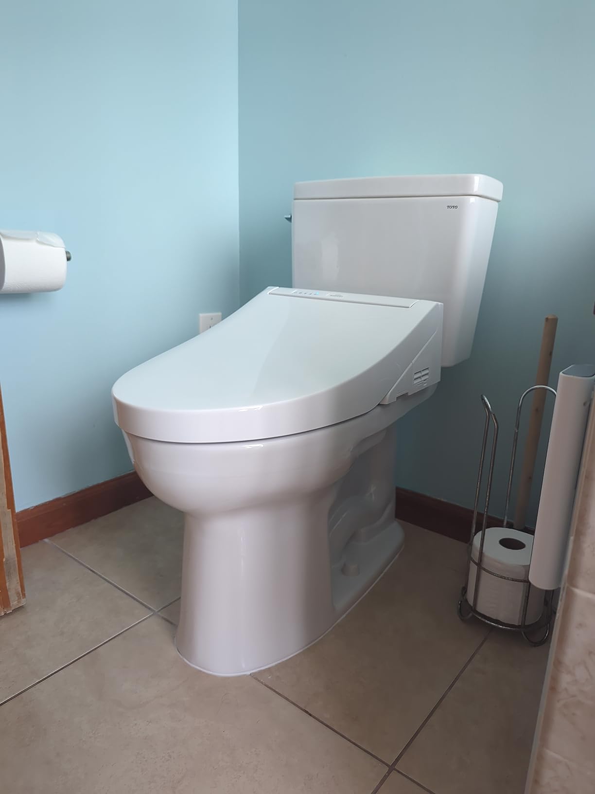 TOTO Drake Two-Piece Elongated 1.6 GPF Universal Height TORNADO FLUSH Toilet with CEFIONTECT, Cotton White - CST776CSFG#01 customer photo 2