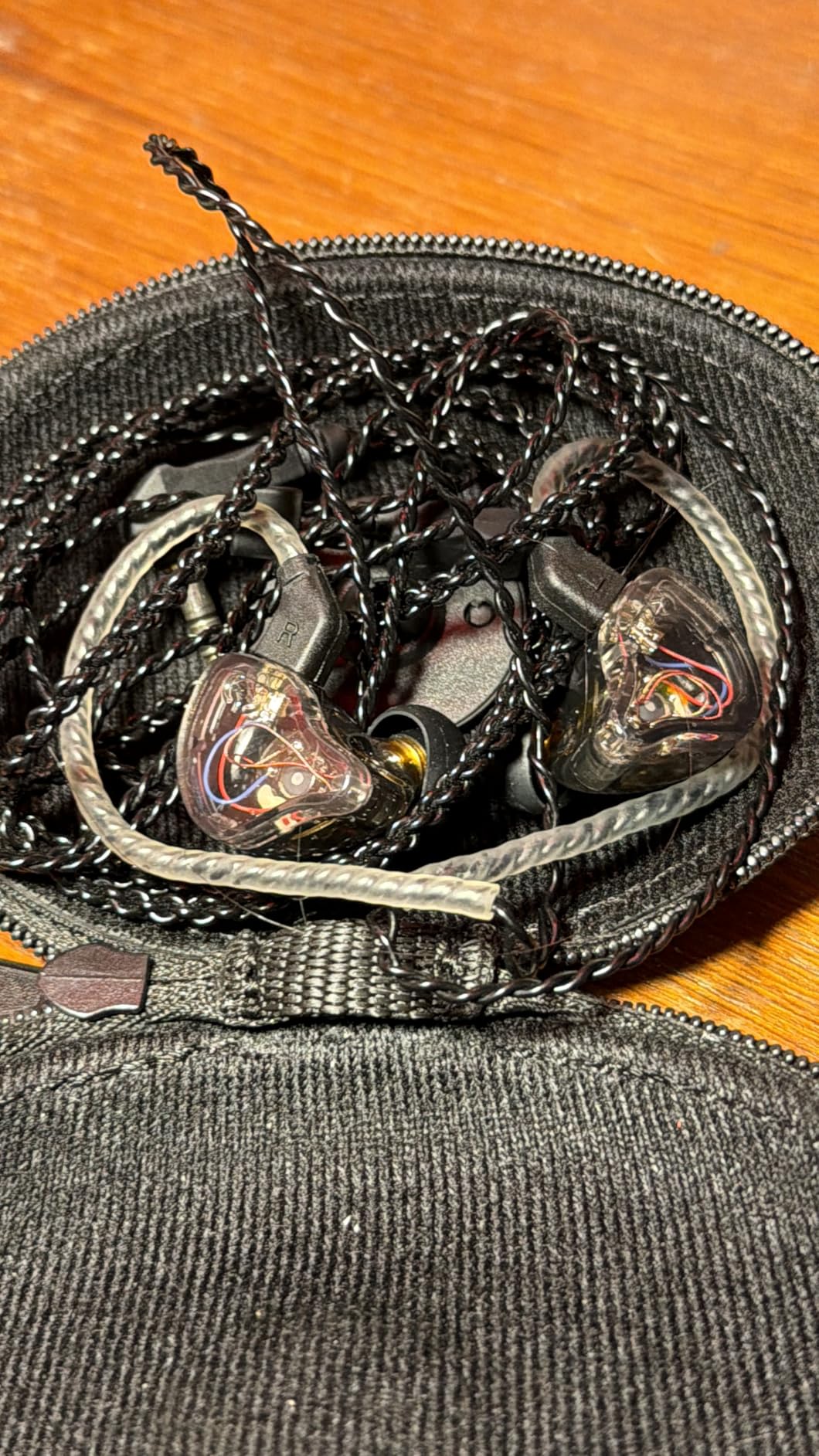 CCZ Yinyoo Melody in Ear Monitors Earphones Headphones Wired Earbuds without Microphone IEM HIFI Bass with 1DD 1BA, Ear fins, 4N OFC Cable for Musicians, Singer, on Stage, Studio (no mic, clear black) customer photo 2