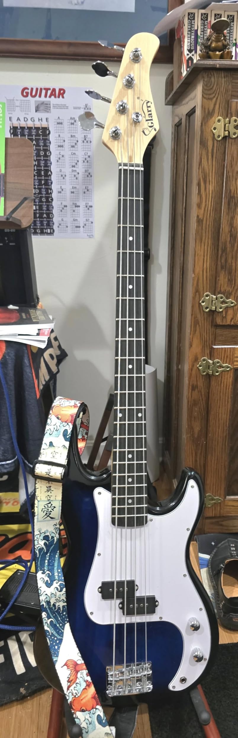 GLARRY Full Size Electric Bass Guitar Beginner Kit 4 String Exquisite Basswood Bass with 20W AMP, Cable, Strap, Bag and Accessories customer photo 2