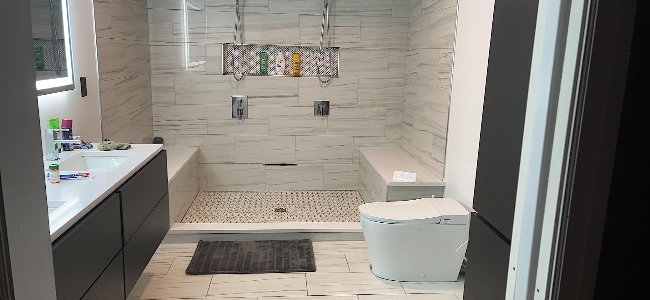 HOROW Luxury Smart Toilet, Upgraded Bidet Toilet with Pump for Low Water Pressure, Auto Open/close Lid, Instant Warm Water Bidet, Heated Seat, Automatic Flush, Elongated Toilet with Tank customer photo 1