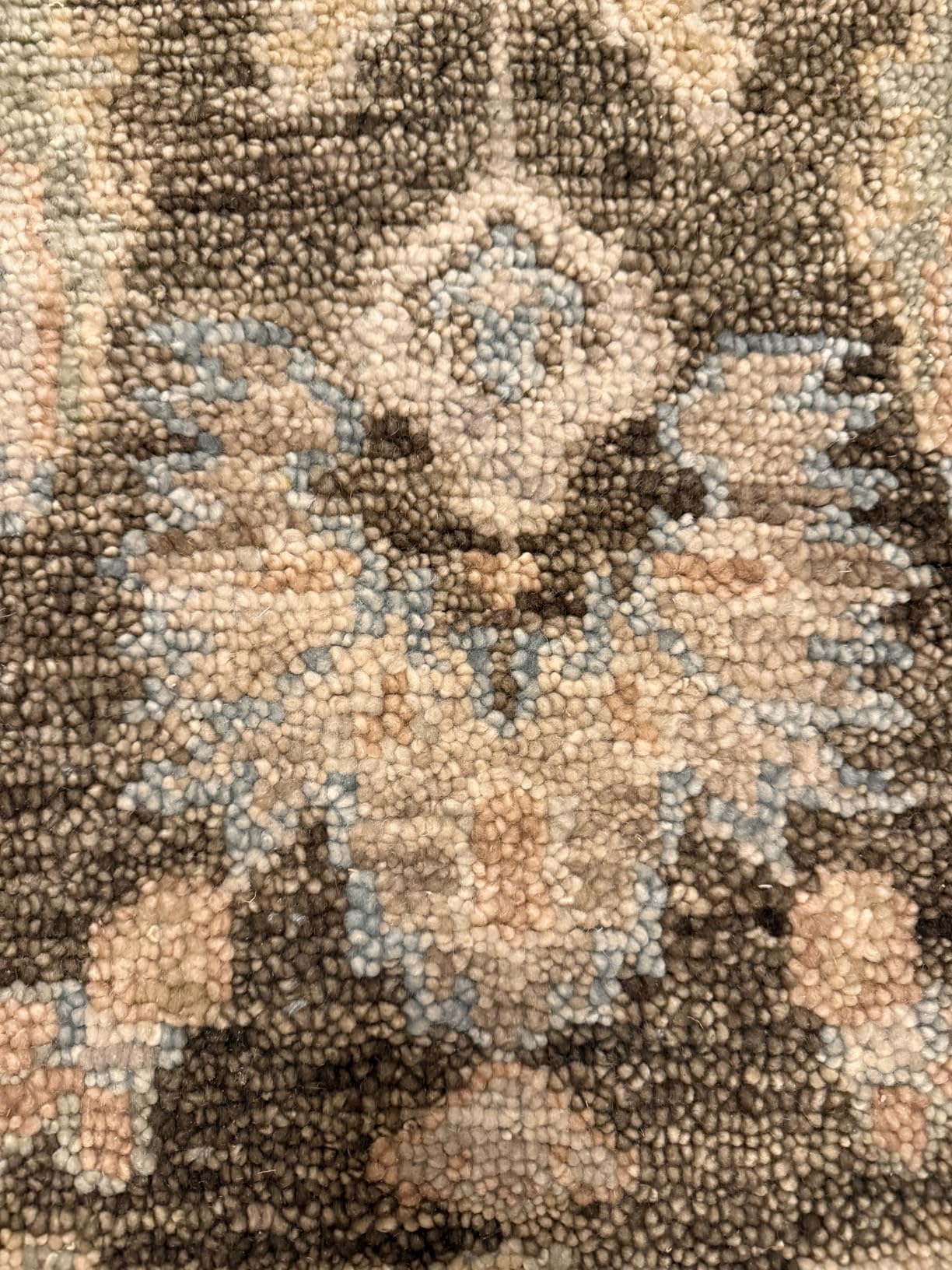 SAFAVIEH Samarkand Collection Area Rug - 9' x 12', Beige & Brown, Hand-Knotted Traditional Oriental Wool, Ideal for High Traffic Areas in Living Room, Bedroom (SRK171B) customer photo 2