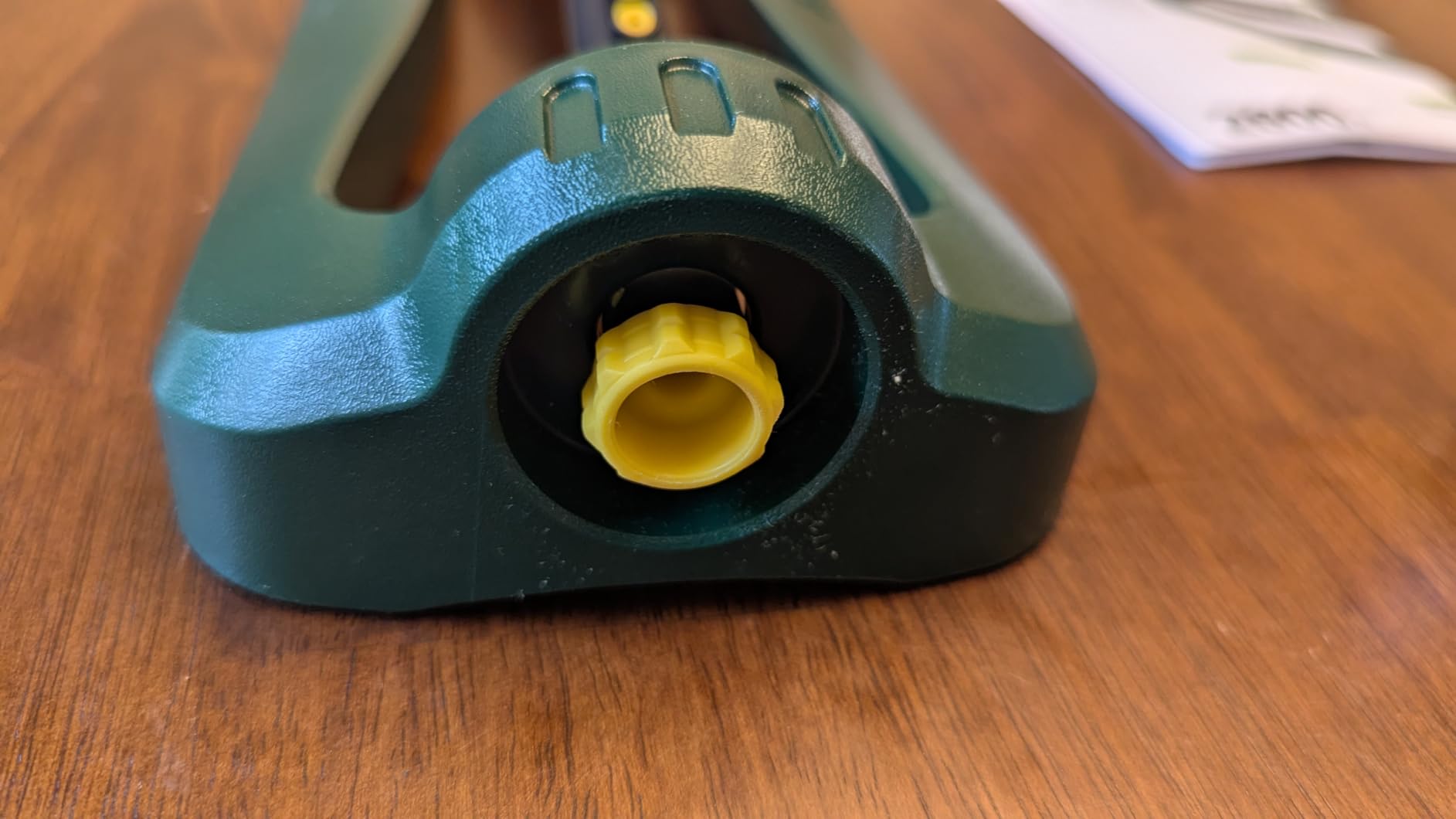 Melnor 65148AMZ TurboTek Oscillating Sprinkler, 2,800 sq. ft., Quick Connect Bundle, 16 Precision Nozzle, Green, Yellow customer photo 1