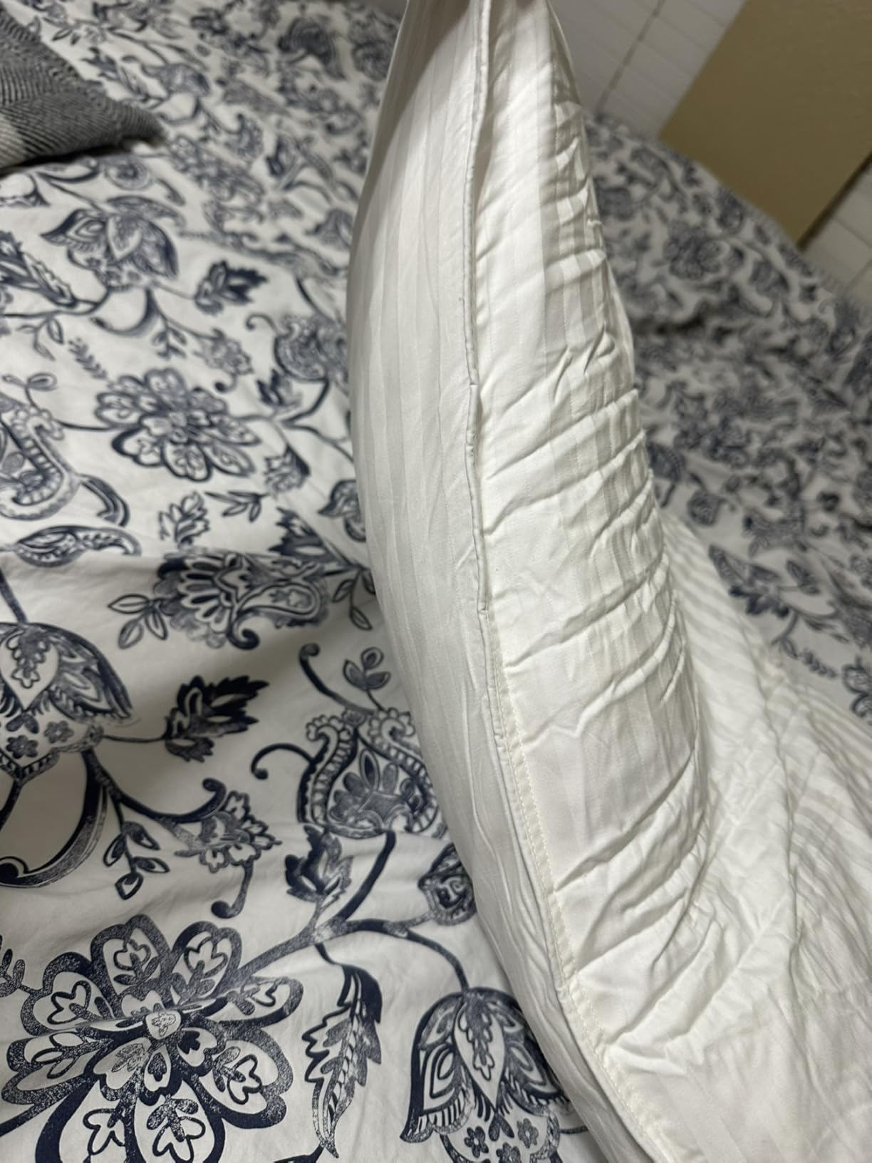 Beckham Hotel Collection Shredded Memory Foam Pillow 2-Pack Queen | Adjustable Fill Cooling Bed Pillows for Side, Back & Stomach Sleepers customer photo 2