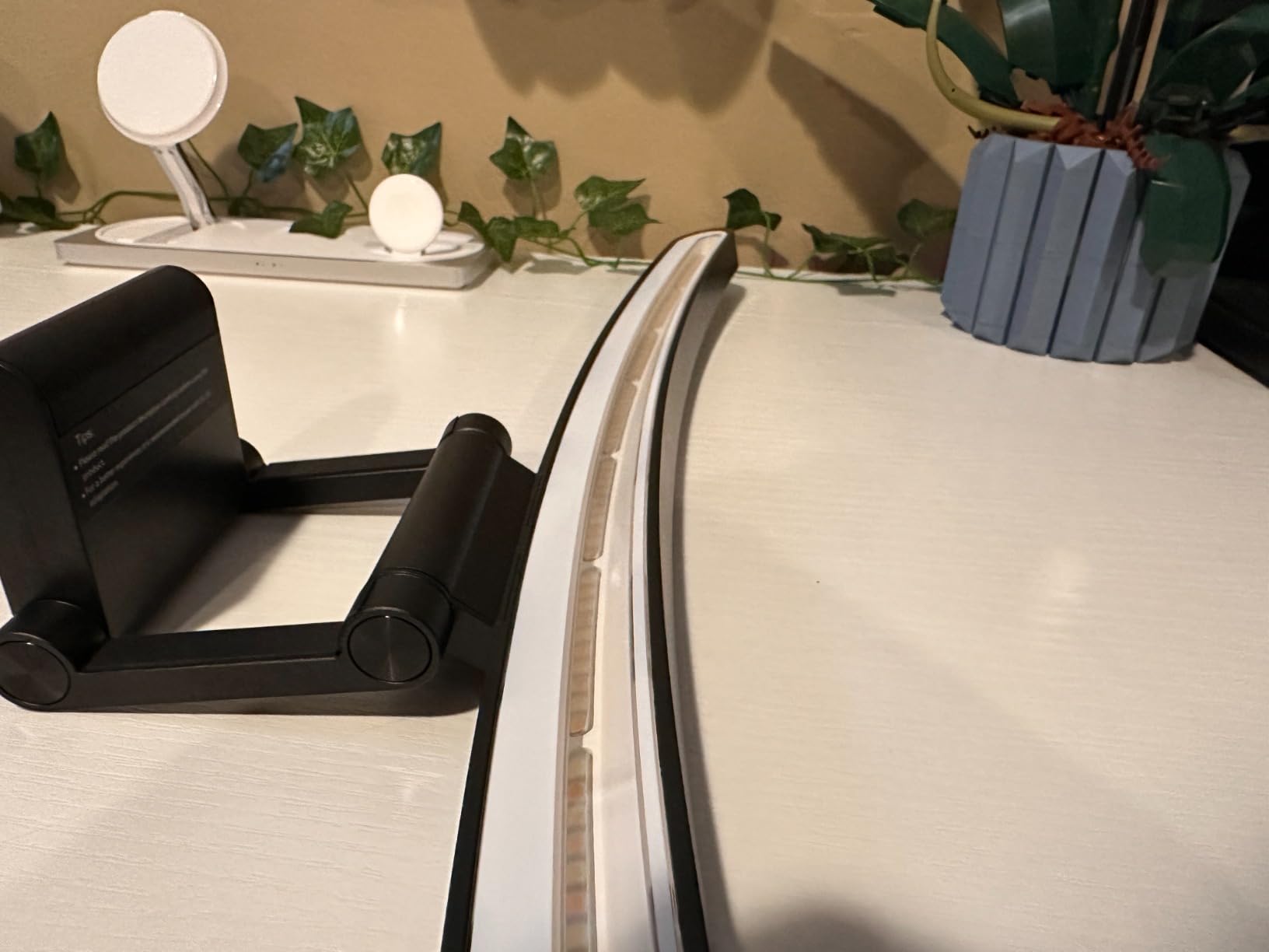 ONWAY Curved Monitor Light Bar with Wireless Remote, Monitor Auto-Dimming and Camera Base, Applicable to All Screens, No Screen Glare, for Home Office customer photo 1