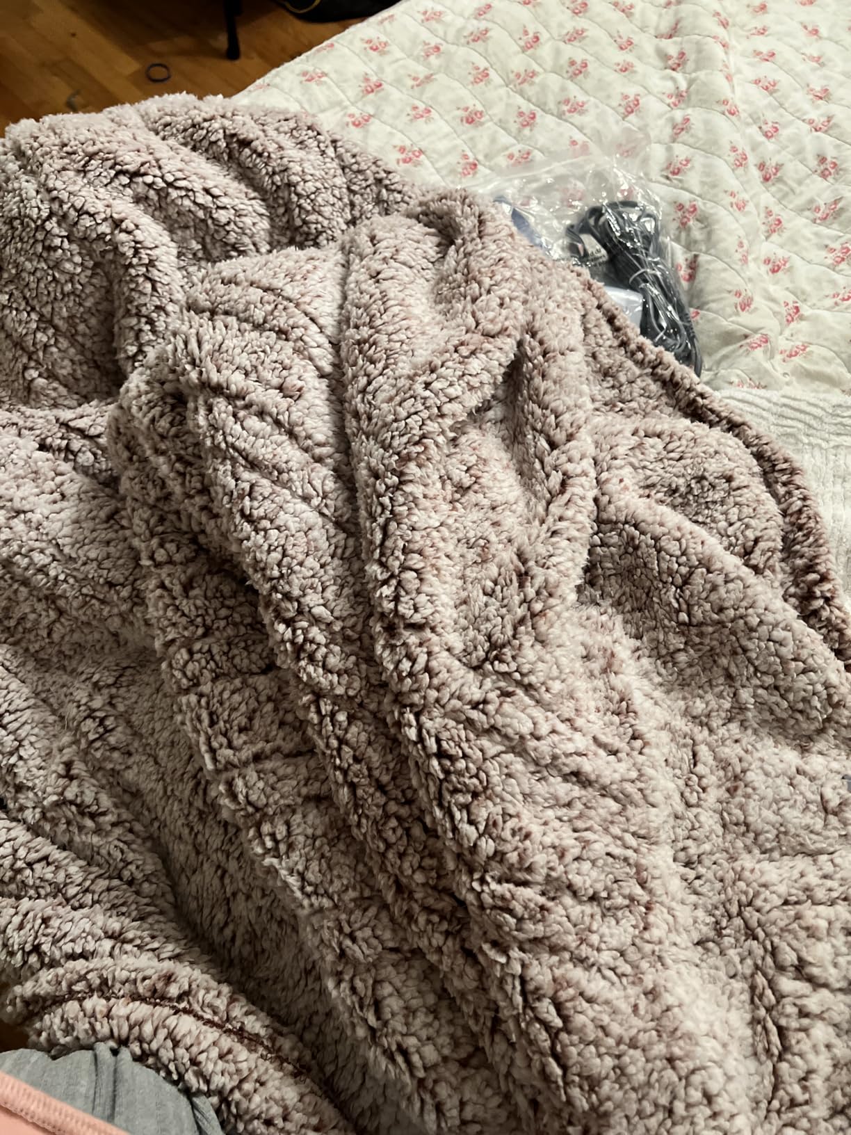 Sealy Electric Blanket Queen Size, Dual Control Soft Sherpa Heated Blanket with 10 Heating Levels & 1 to 12 Hours Auto-Off Settings Over-Heated Protection 84