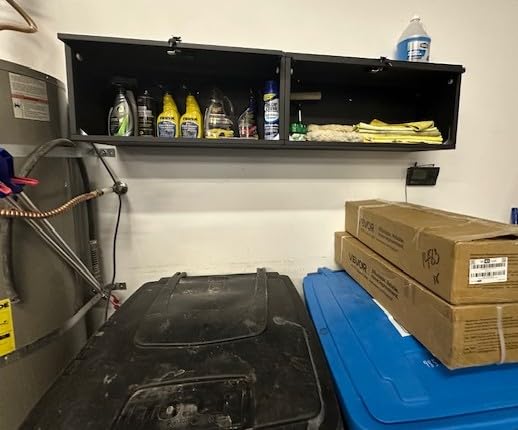 VEVOR Metal Storage Cabinet, 120lbs Load Capacity per Shelf, 20 inch Tall Wall-Mounted Powder-Coating Steel Garage Cabinet with Adjustable Shelf customer photo 2