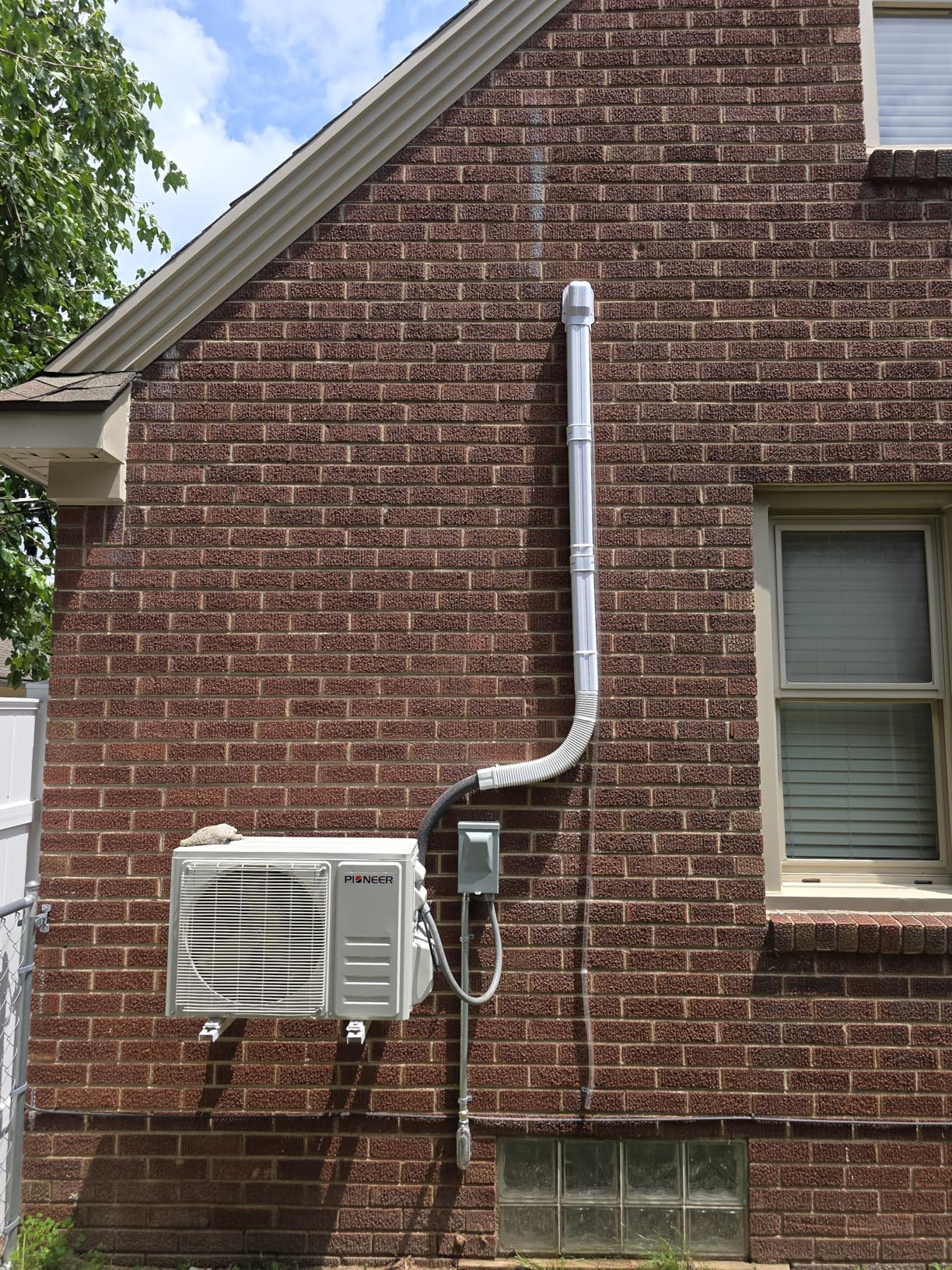 Maotong Mini Split Wall Mounting Bracket for Air Conditioner Heat Pump System Unit 7000-15000 BTU, Heavy Duty Foldable Support Bracket for for Ductless Mini Split, HVAC, Compressor customer photo 2